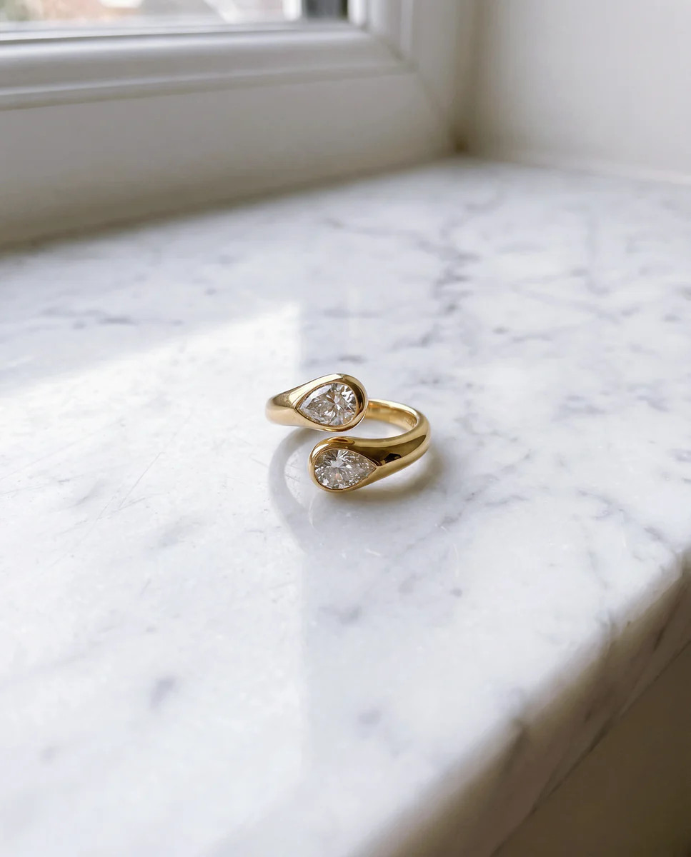 THE LUMINA TEARDROP RING (WATERPROOF & 18K GOLD PLATED) | raëliv