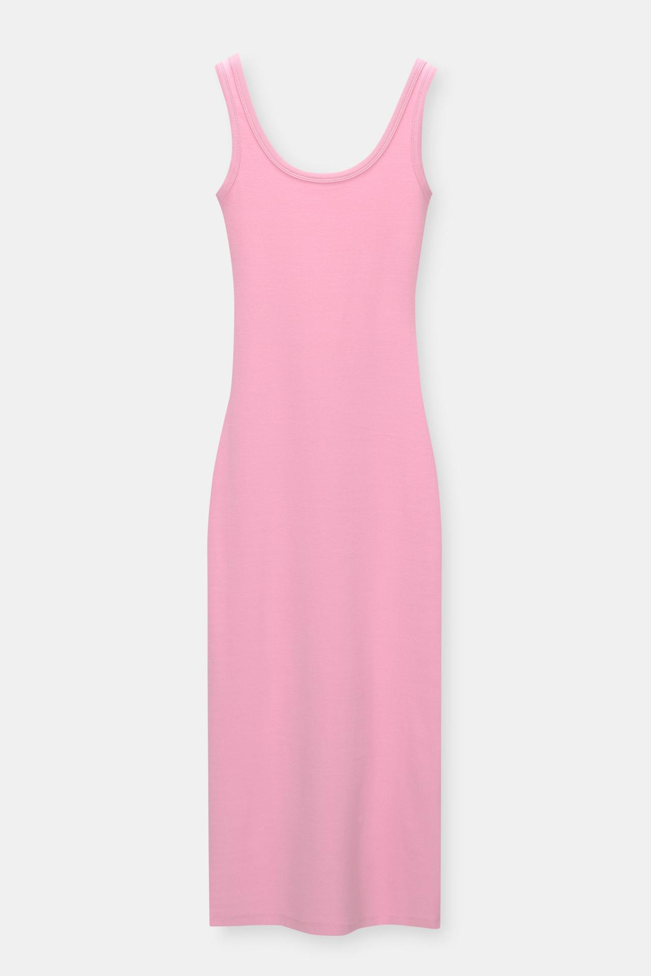 Langes Kleid im Rippenstrick mit Trägern | PULL and BEAR DE