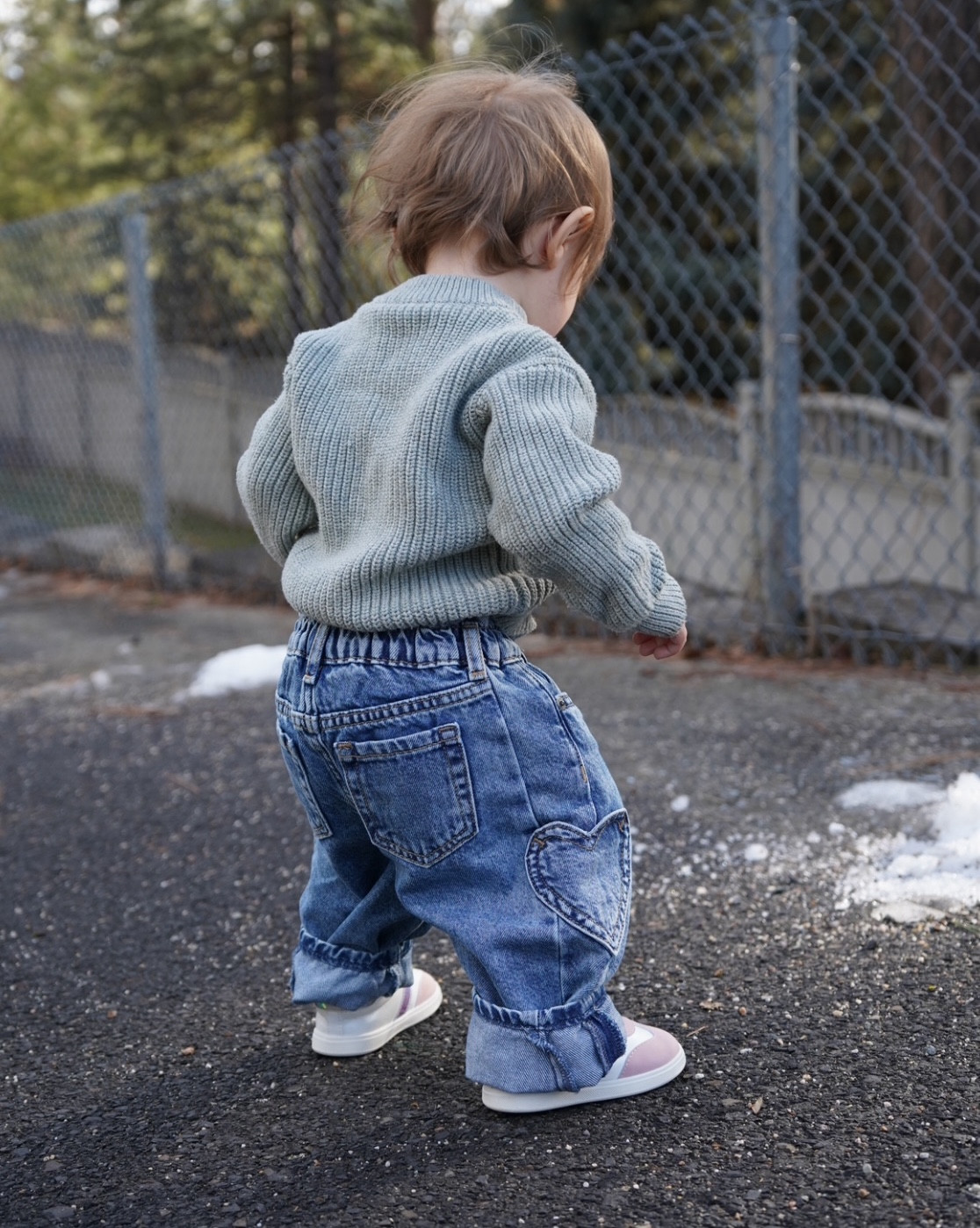Baby barrel jeans 😭🤍

#LTKSeasonal #LTKBaby #LTKMostLoved