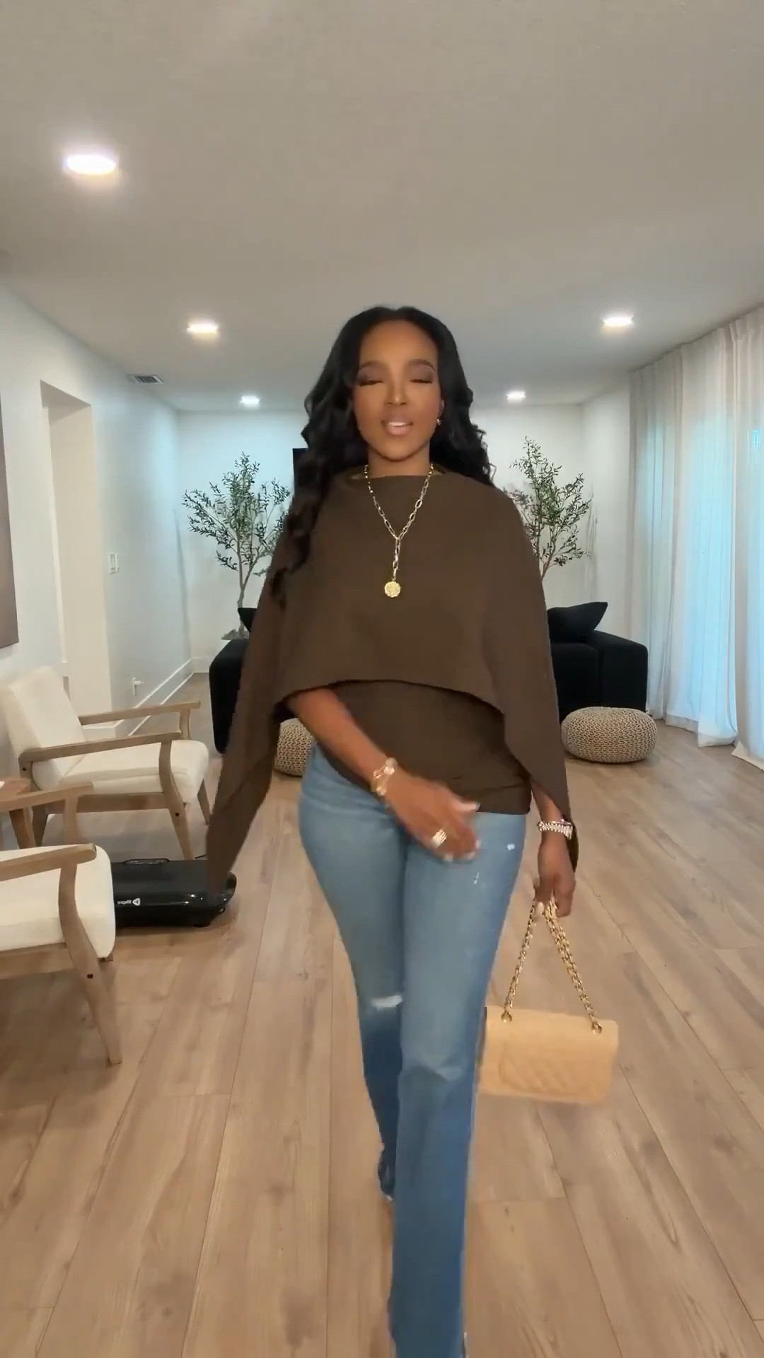 Scroll to shop! 🤎 An elevated casual look perfect for brunch or a daytime date.

#LTKgrwm #LTKPetite #LTKmomlife