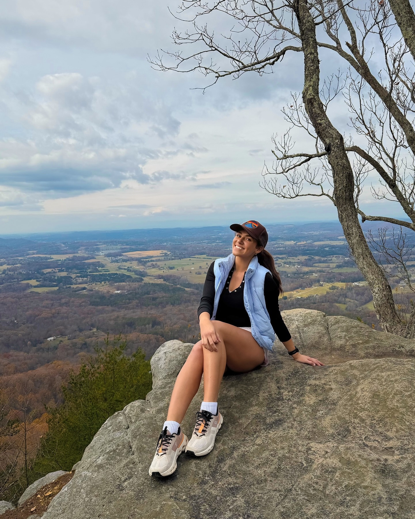 ok fine ill buy trail shoes !! 🍂🪾

getting to lead a @knoxvillemovement hike with @new2knox is such a dream, somebody pinch me!! this was so fun 🤍 shoutout to @janiepeacock @athumler18 for being the dream team today!