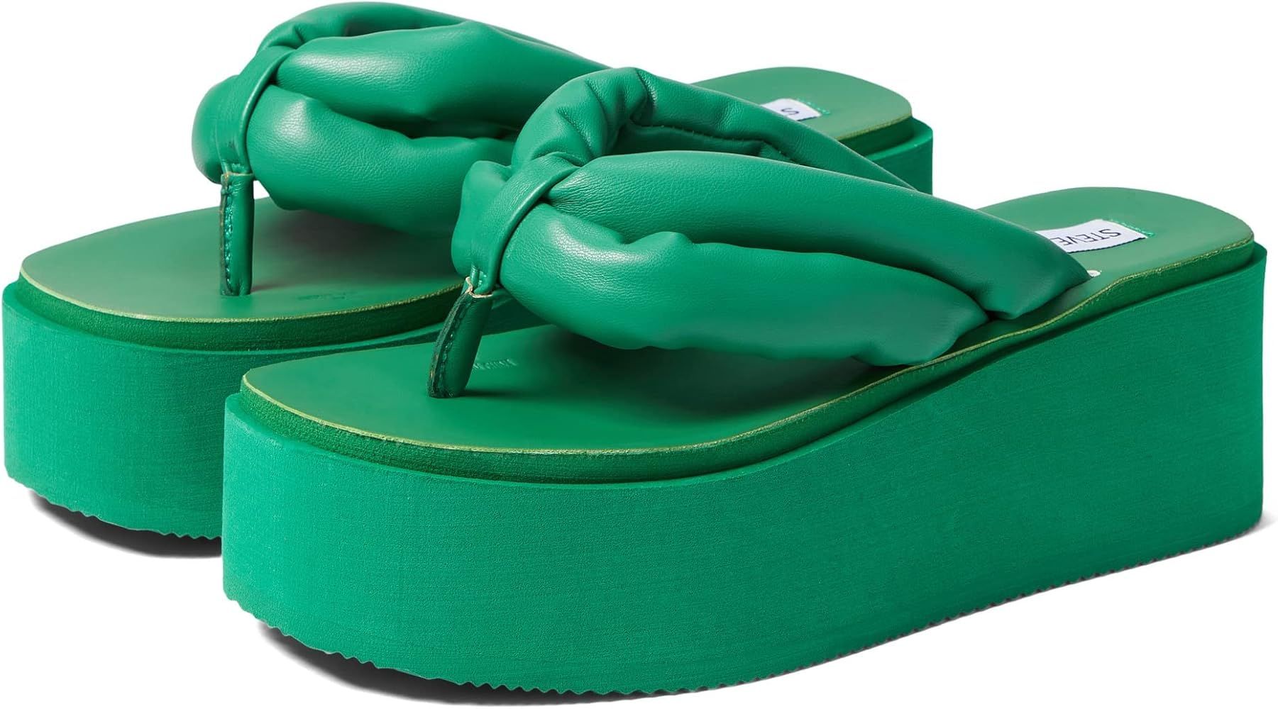 Steve Madden Women's Better Flat Sandal | Amazon (US)