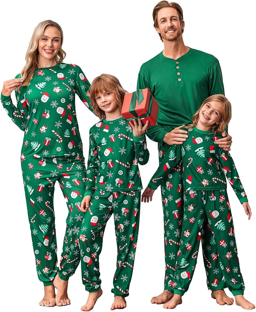 Ekouaer Family Christmas Pajamas Matching Sets Womens Mens Pjs Long Sleeve Sleepwear Holiday Loun... | Amazon (US)