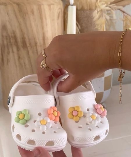 Baby / toddler crocs and daisy accessories! 🤩🌼

#LTKkids #LTKshoecrush #LTKbaby