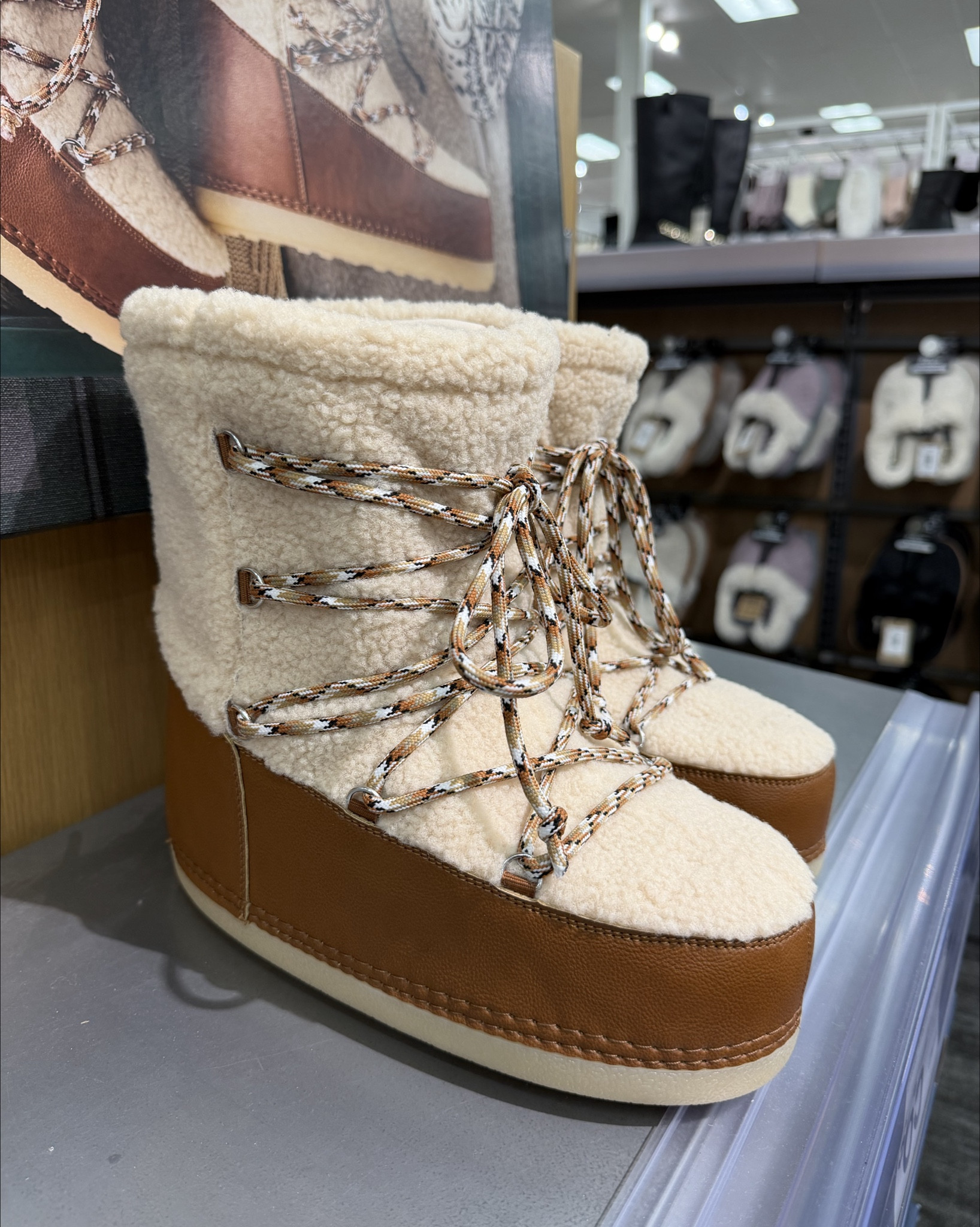 Black
Friday sale! Moon boots look for less! 

#LTKFindsUnder50 #LTKFindsUnder100 #LTKGiftGuide