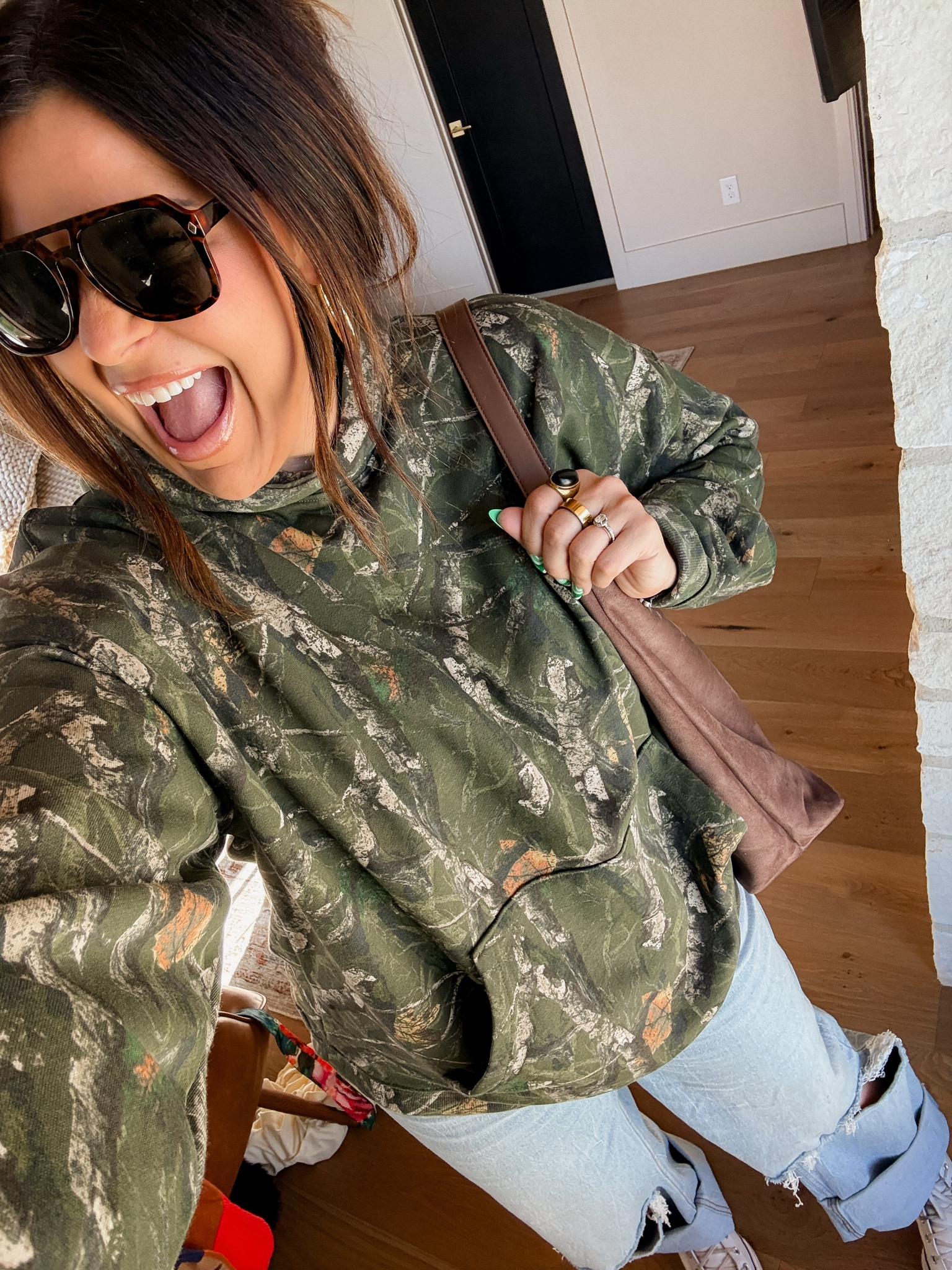 $18 Walmart camo hoodie: XXL
Abercrombie jeans: TTS (I hemmed mine with my micro stitcher for the day)
Platform Converse: Size down 1/2, they run big!



#LTKStyleTip #LTKMidsize #LTKFindsUnder50

#LTKSaleAlert #LTKStyleTip #LTKMidsize

#LTKStyleTip #LTKMidsize #LTKFindsUnder50