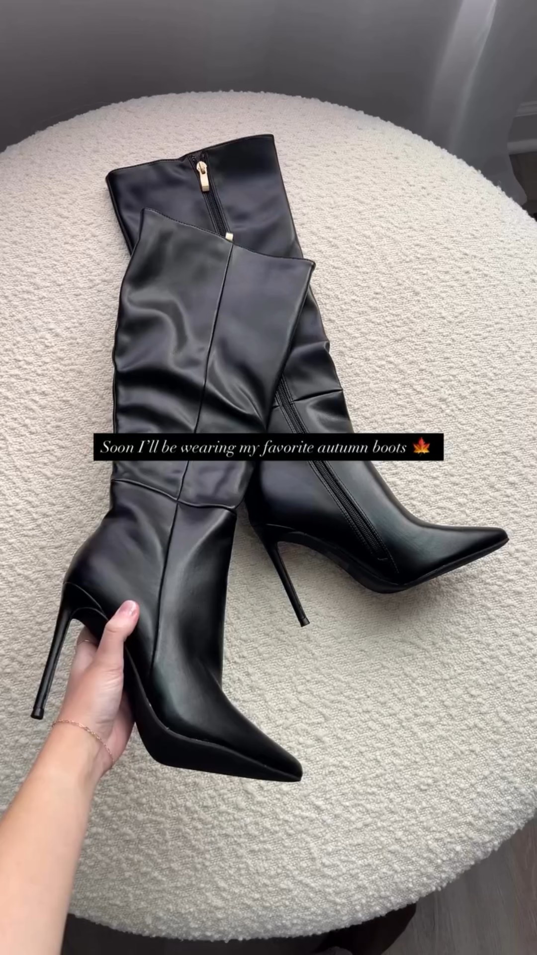 Soon I’ll be wearing my favorite autumn boots 🍁