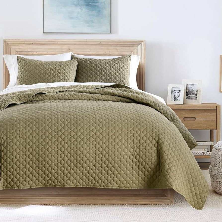 HORIMOTE HOME Quilt Set King Size, Olive Green Bedspread with Clouds Pattern, Soft Coverlet Set L... | Amazon (US)