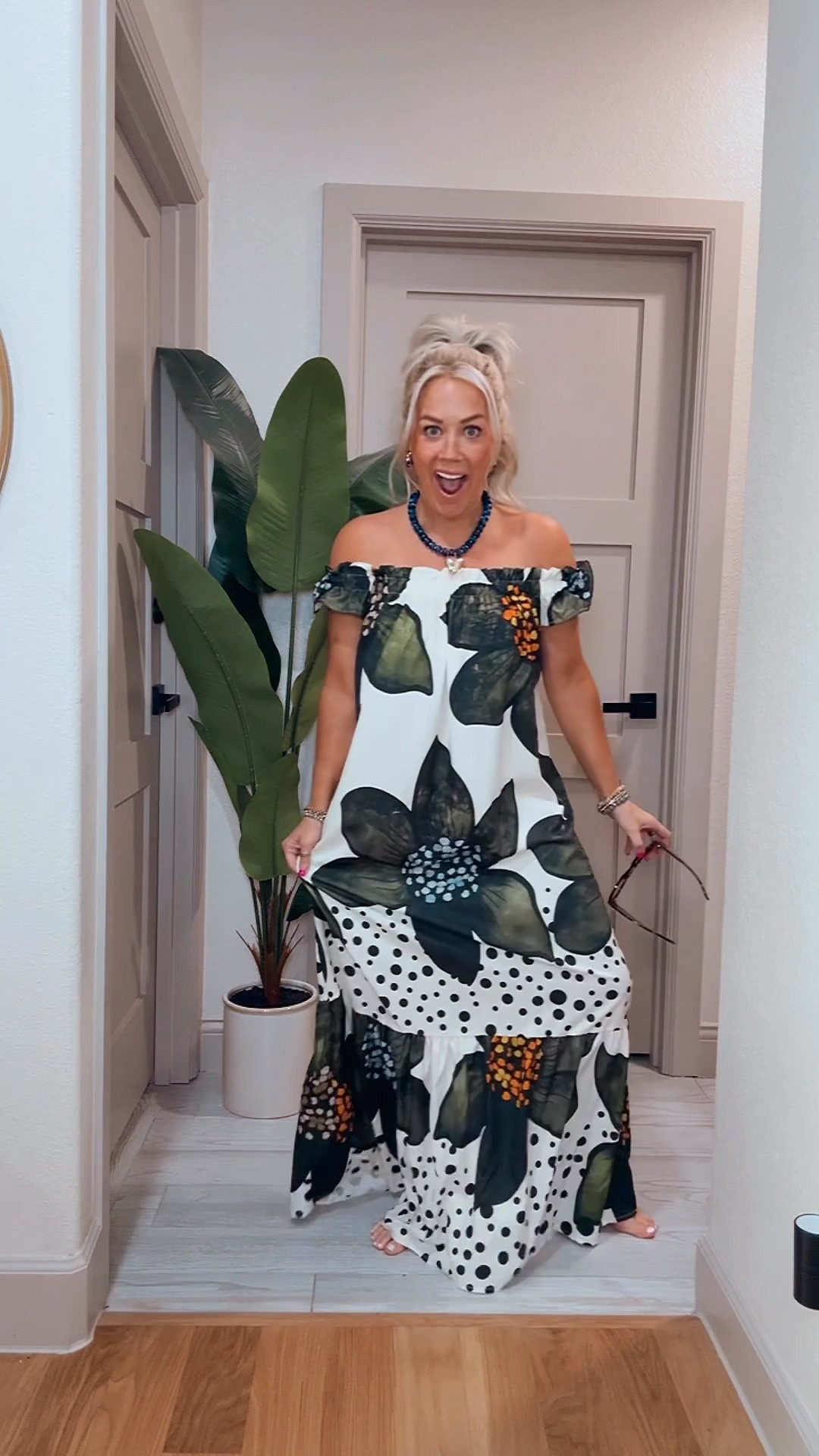 How cute are these dresses for warm weather . Spring and vacation and they are all under $25!!!! Size medium in all 