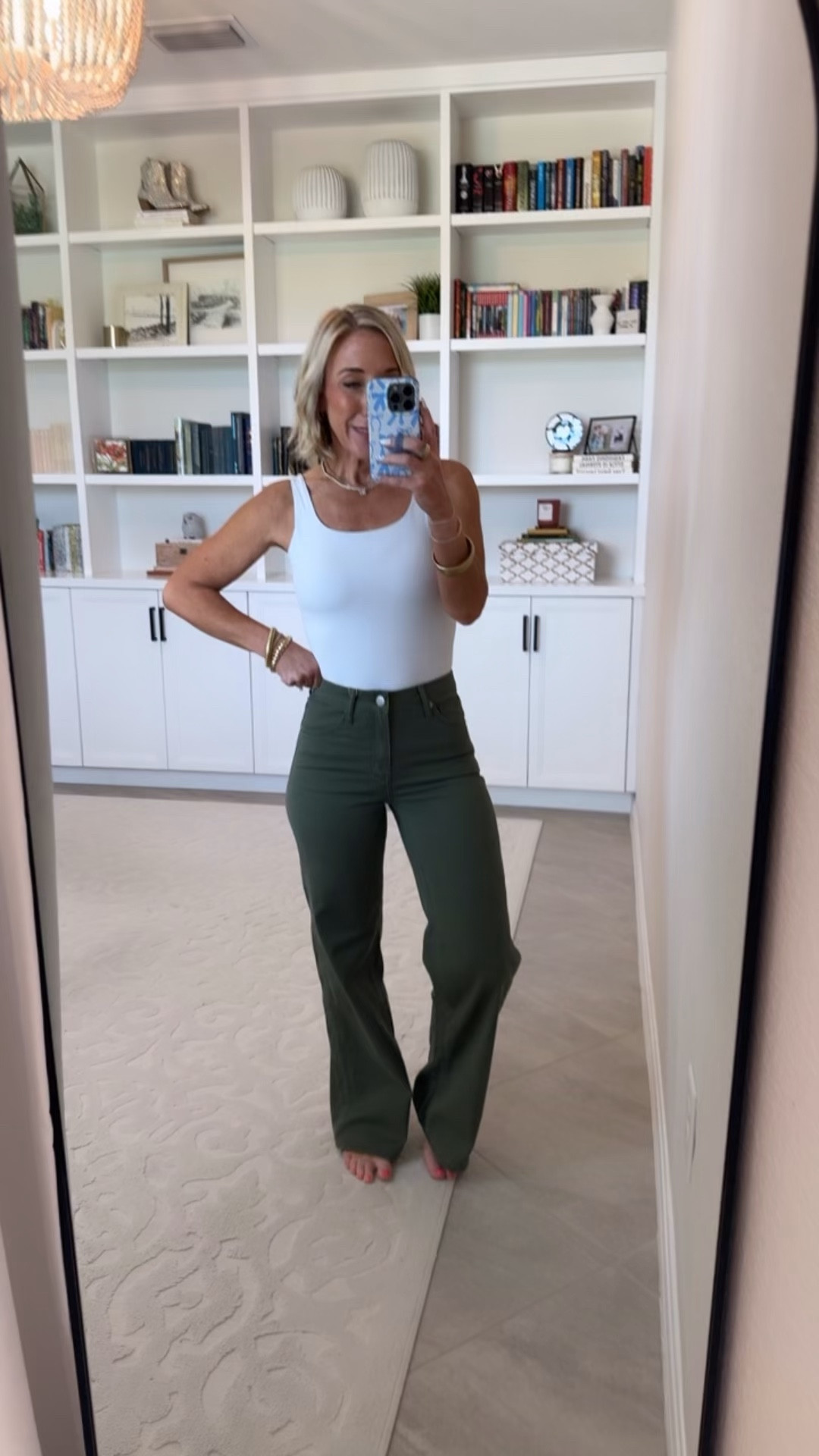 Spring Haul - not so rapid unboxing… part 2 (And most of it is on sale!!) Bella Stretch Wide Leg Jeans - size 25, Inseam: 30. 12 colors.

 

#LTKOver40 #LTKSeasonal #LTKSaleAlert