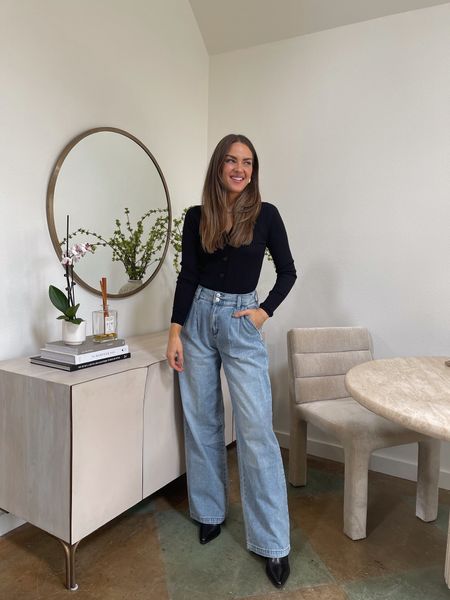 How to style these wide leg jeans! I’m wearing a size XS in everything. 
