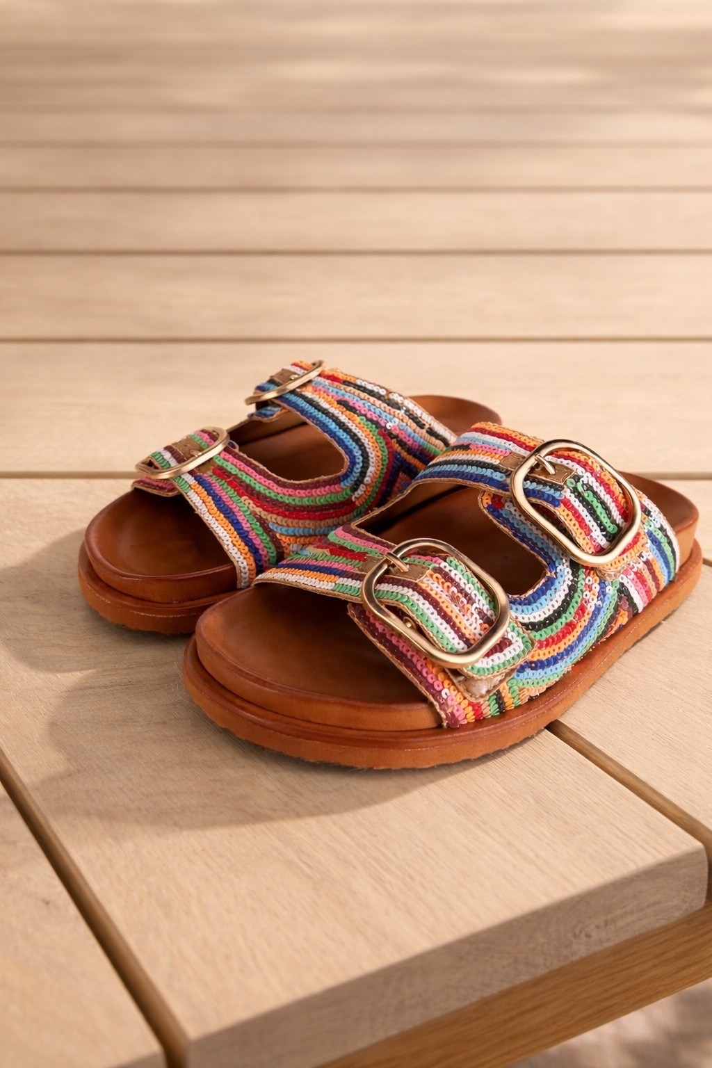 Wait… these sandals might be my entire summer personality 😌
Colorful, comfy, and somehow go with everything — Steve Madden understood the assignment. #gifted

TTS ✔️
Actually comfortable ✔️
Will be worn on repeat ✔️
