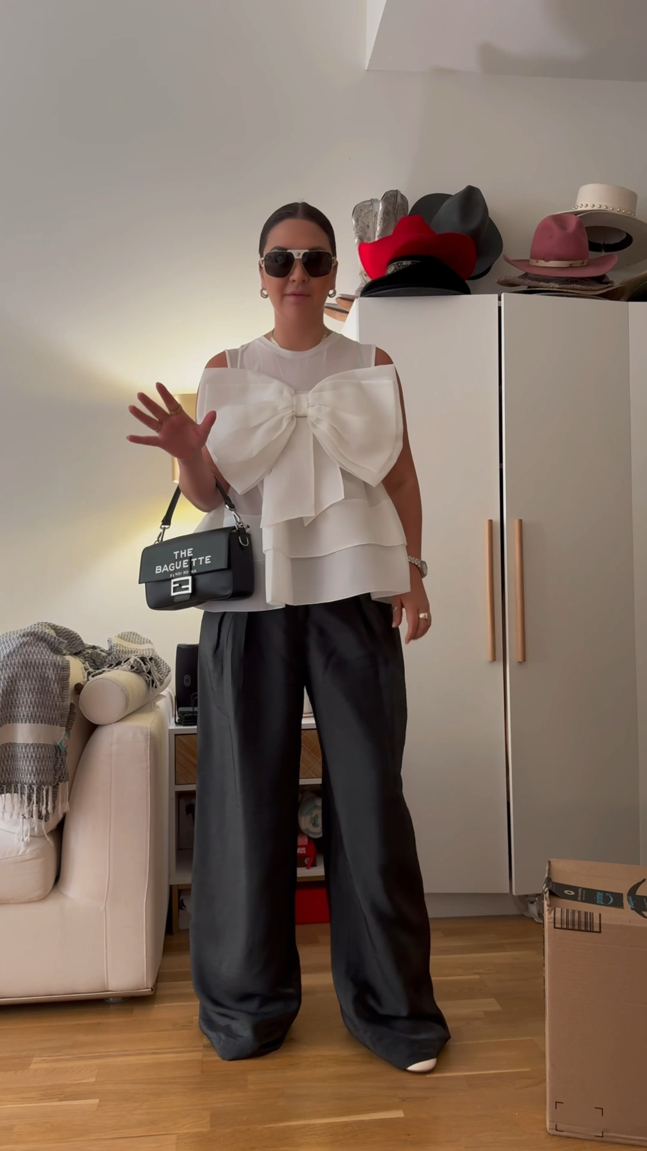 My new favorite top 🎀 

#LTKMidsize #LTKVideo #LTKStyleTip