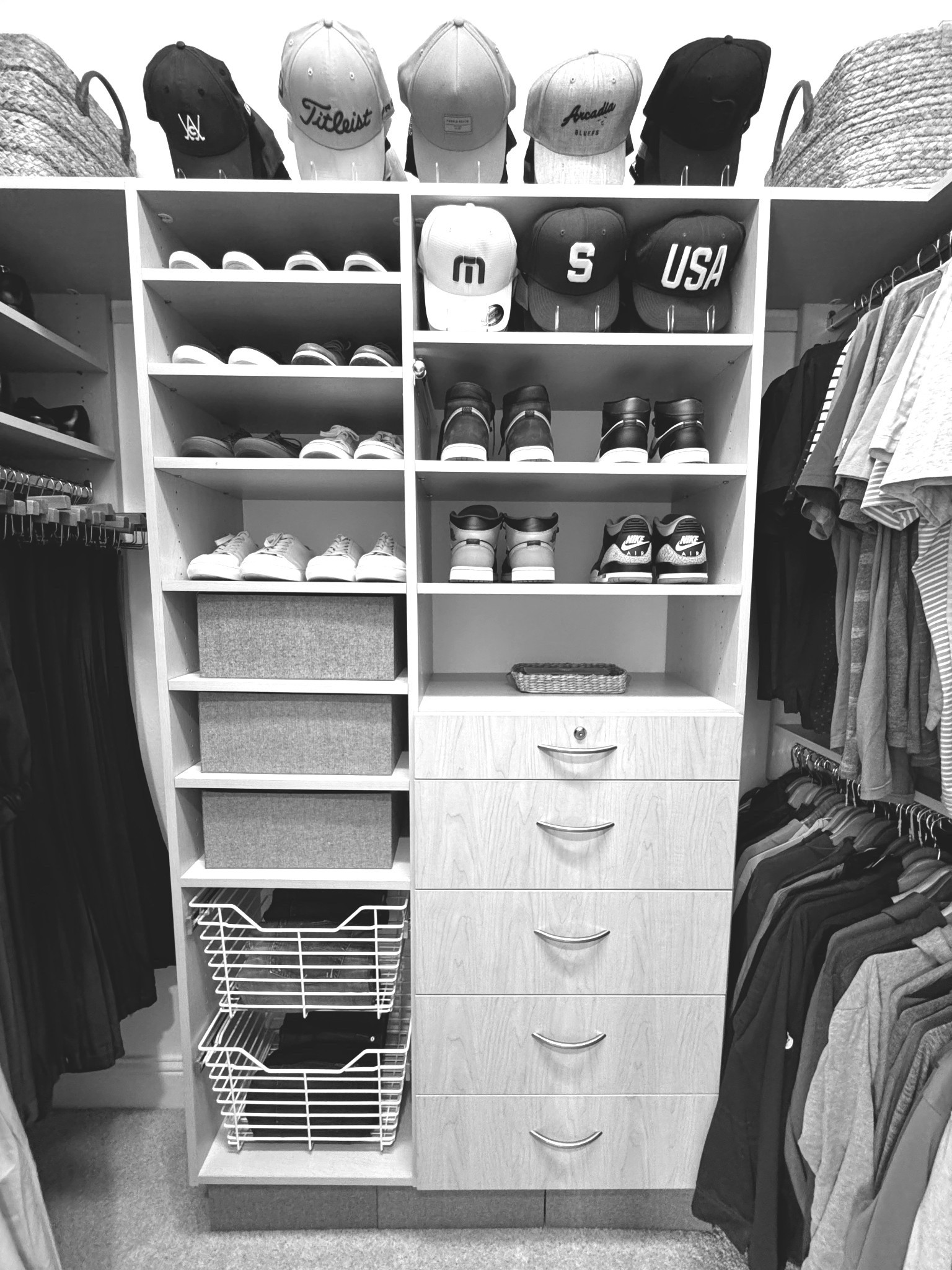 Closet Must Haves

#LTKOver40 #LTKHome #LTKMens