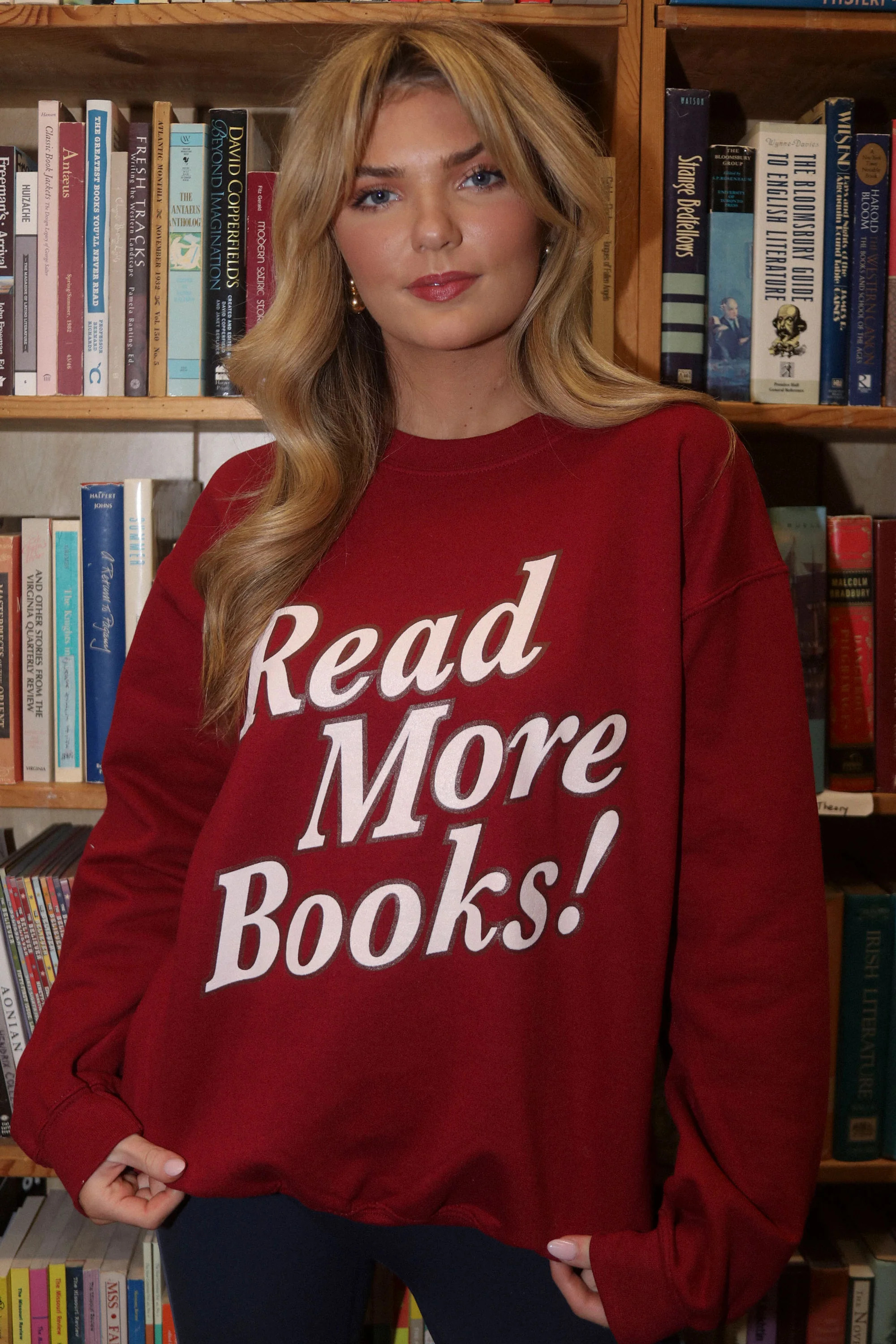 friday + saturday x jo johnson overby: read more books sweatshirt | RIFFRAFF