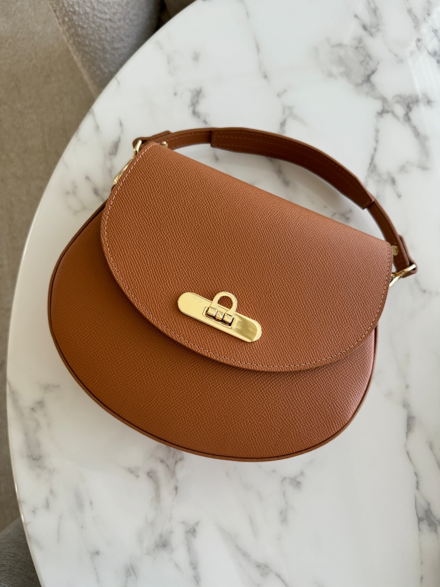 New bag from Gigi New York and Haute off the Rack  Has 2 straps. Beautiful leather 

#LTKItBag