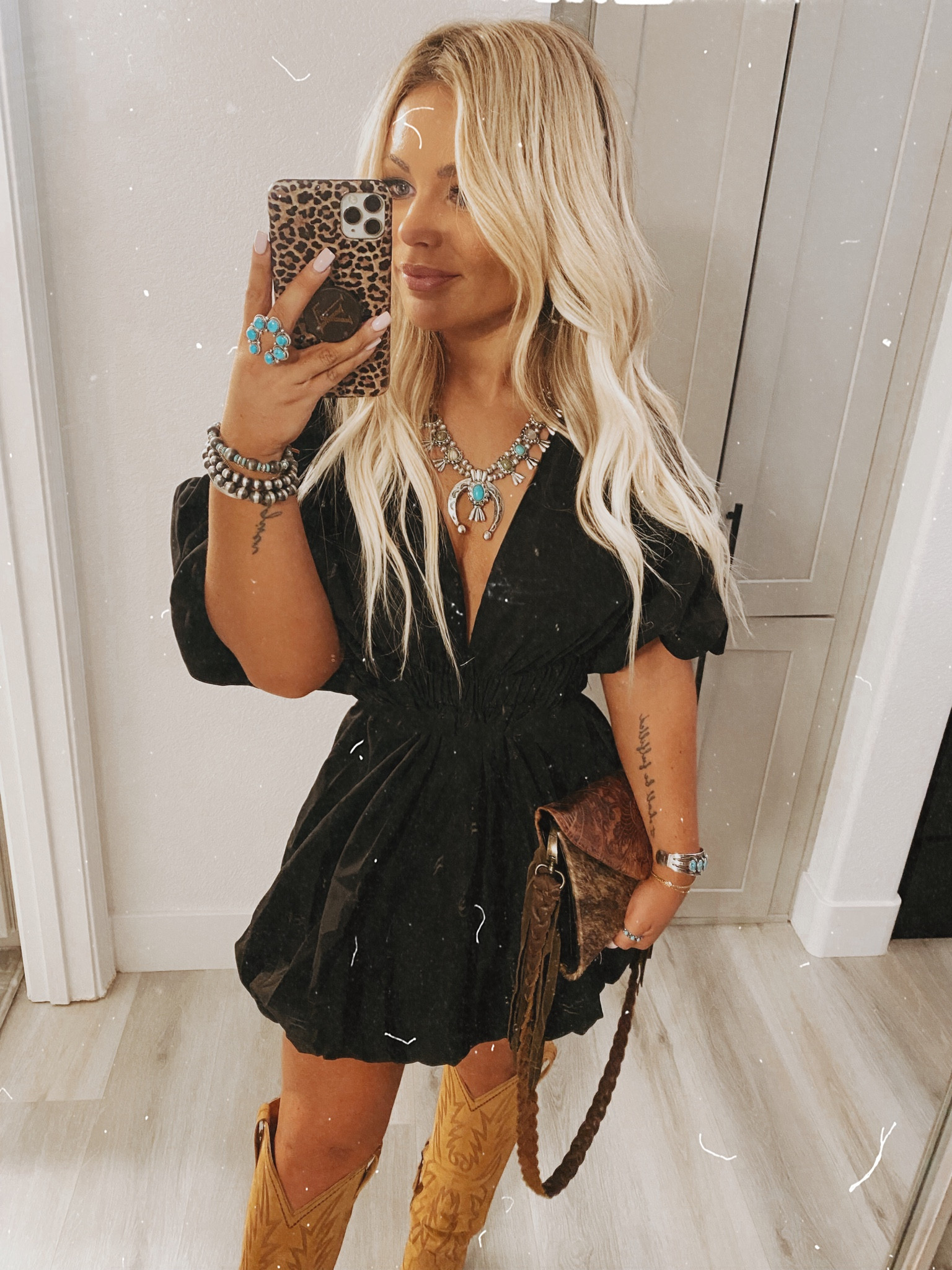 One of this weekend’s outfits for PBR Teams in Arizona! Wearing a size small in my Amazon dress!

Amazon Style, under 50, western fashion, western boot styling 

#LTKstyletip