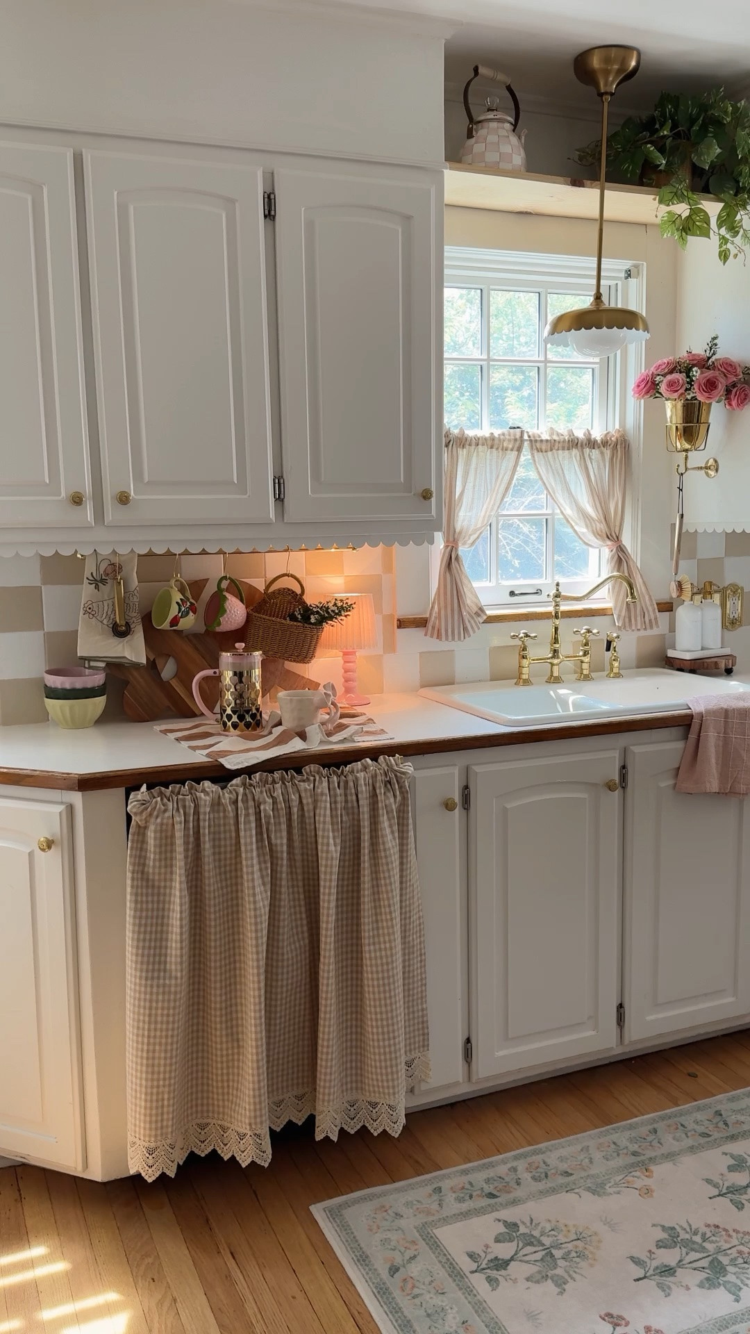 Cozy kitchen DIYs!