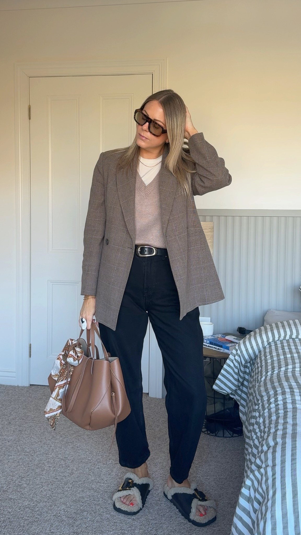 It’s a black barrel leg jeans and blazer kind of day 🖤 I’m wearing a 10 in the jeans x

#LTKaustralia #LTKworkwear #LTKstyletip