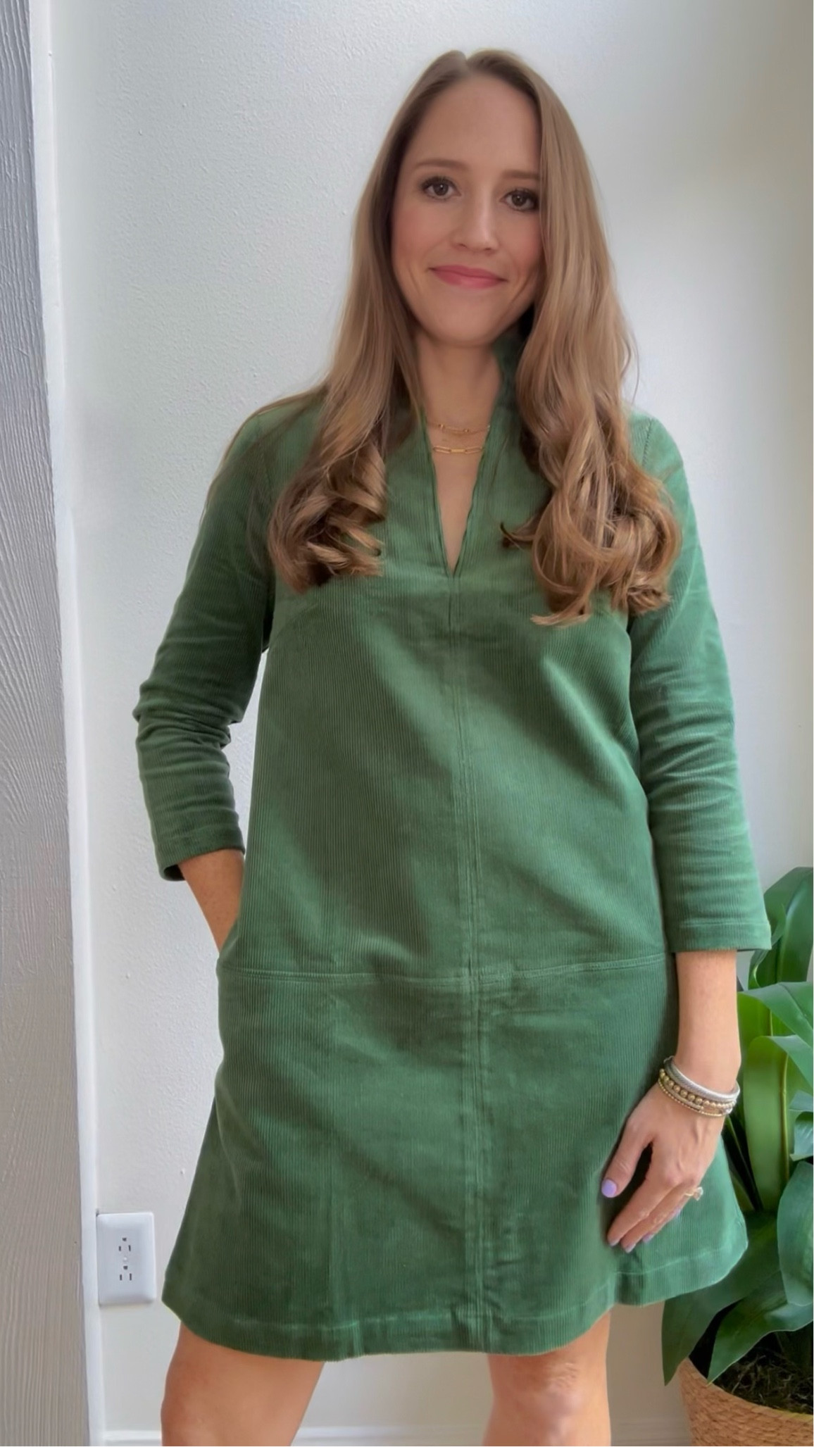 The perfect fall dress! 

Wearing a size small

Corduroy, shift dress, Tuckernuck 

#LTKstyletip #LTKSeasonal #LTKworkwear