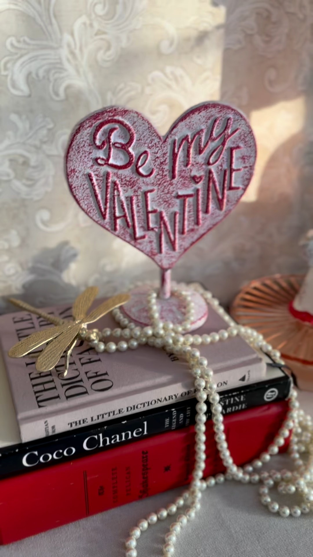 Valentine’s Day decor, @Etsy vintage Valentine decor, @Michaels faux roses, pink and red Valentine decorations 

#LTKHome #LTKSaleAlert #LTKValentine