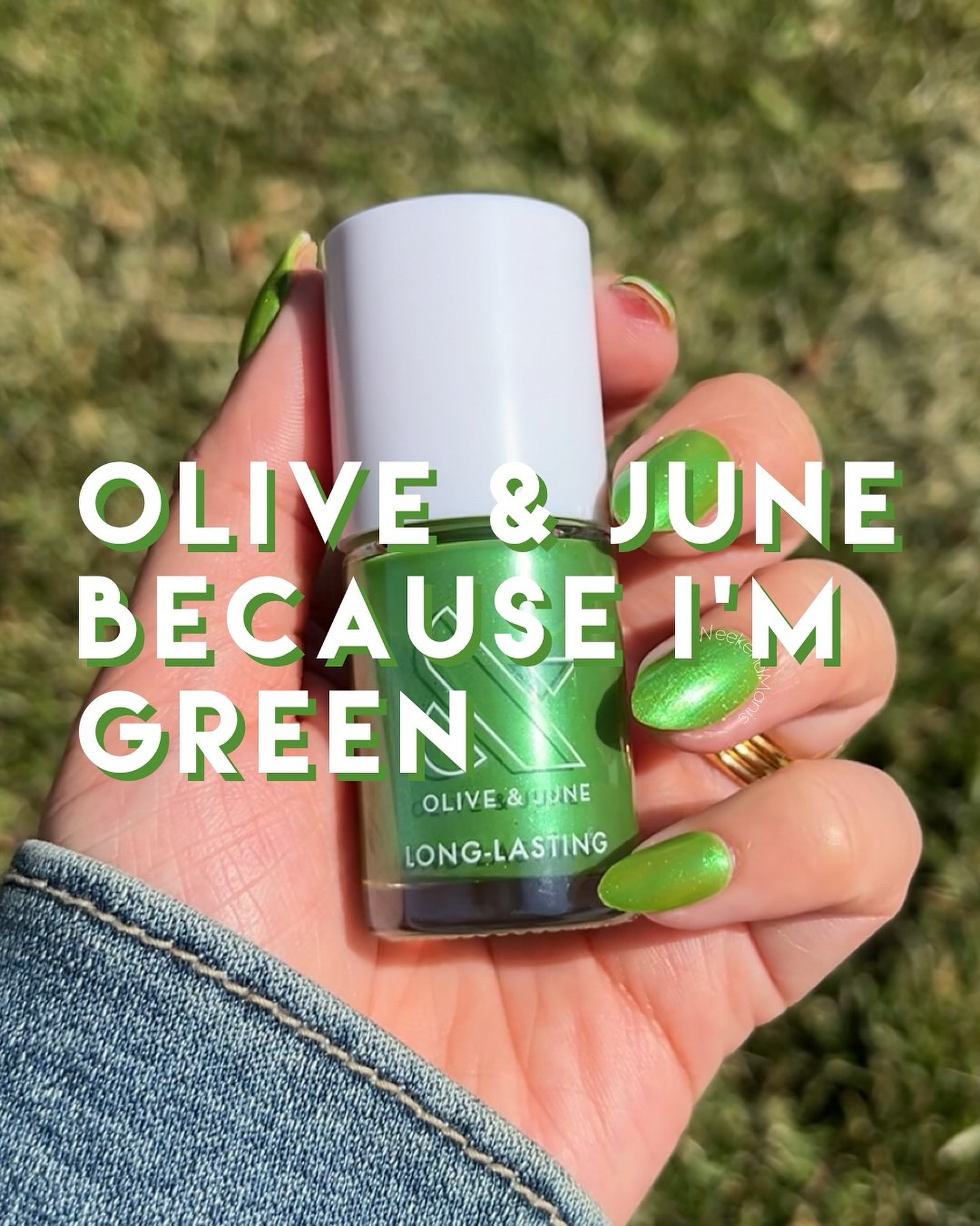 💚 Because I’m Green (PR)

This is “Because I’m Green” from the new @oliveandjune Winter Collection! 💚 BIG is a Limited Edition Gift with system orders, and is described as a metallic bright green.

BIG’s color and finish are unlike anything else in the current O&J lineup. The finish reminds me of Midnight (from the Quick Dry line), and it is slightly similar to Dancing Green and LL. It really pretty in indoor light, with a sort of “lit from within” chrome-y finish. ✨

Are you a fan of this green? It seems like an awesome green for Halloween, as well as for the upcoming Wicked movie! ❇️

Use CARINA20 for 20% off first Olive and June Systems. Link in bio ♥️ I am so grateful whenever you shop through my link, it helps me stay in the program and allows me to continue to do these type of posts for you! 

I have comparison shots coming up as well. Let me know what questions you have! 🥰

(Note: I painted over Short Classic French Super Stick press-ons that I reshaped to a more almond shape) 

#oliveandjune #oliveandjunepartner #oliveyourmani #theinstantmani #pressonnails #ojnails #perfectnails #diymanicure #💅byPoppy #olivemymani #WeekendManis #quickdry #winternails #oliveandjunebecauseimgreen #oliveandjunesecretrecipe #oliveandjunecookieswap #oliveandjunestarbaker #oliveandjunedarkchocolate #oliveandjuneisitsmokyinhere #oliveandjunewholikesraisins #greennails #wickednails #wickedmovie

#LTKGiftGuide #LTKBeauty #LTKHoliday