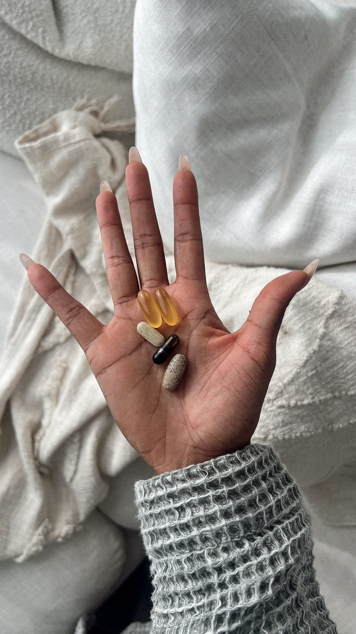 vitamins i currently take :) 

*currently still trying to figure out which vitamins are best for me but i like these so far.


#LTKFitness #LTKBeauty