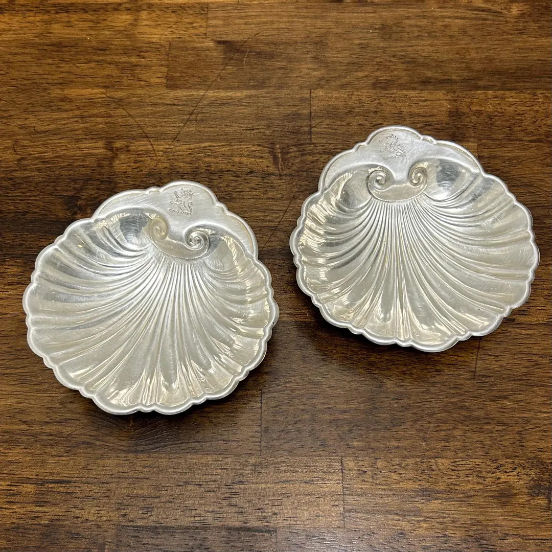 Vintage Silverplated Clam Shell Trinket Dish, Tray, Footed with Griffin, England - Sold Individua... | Etsy (US)