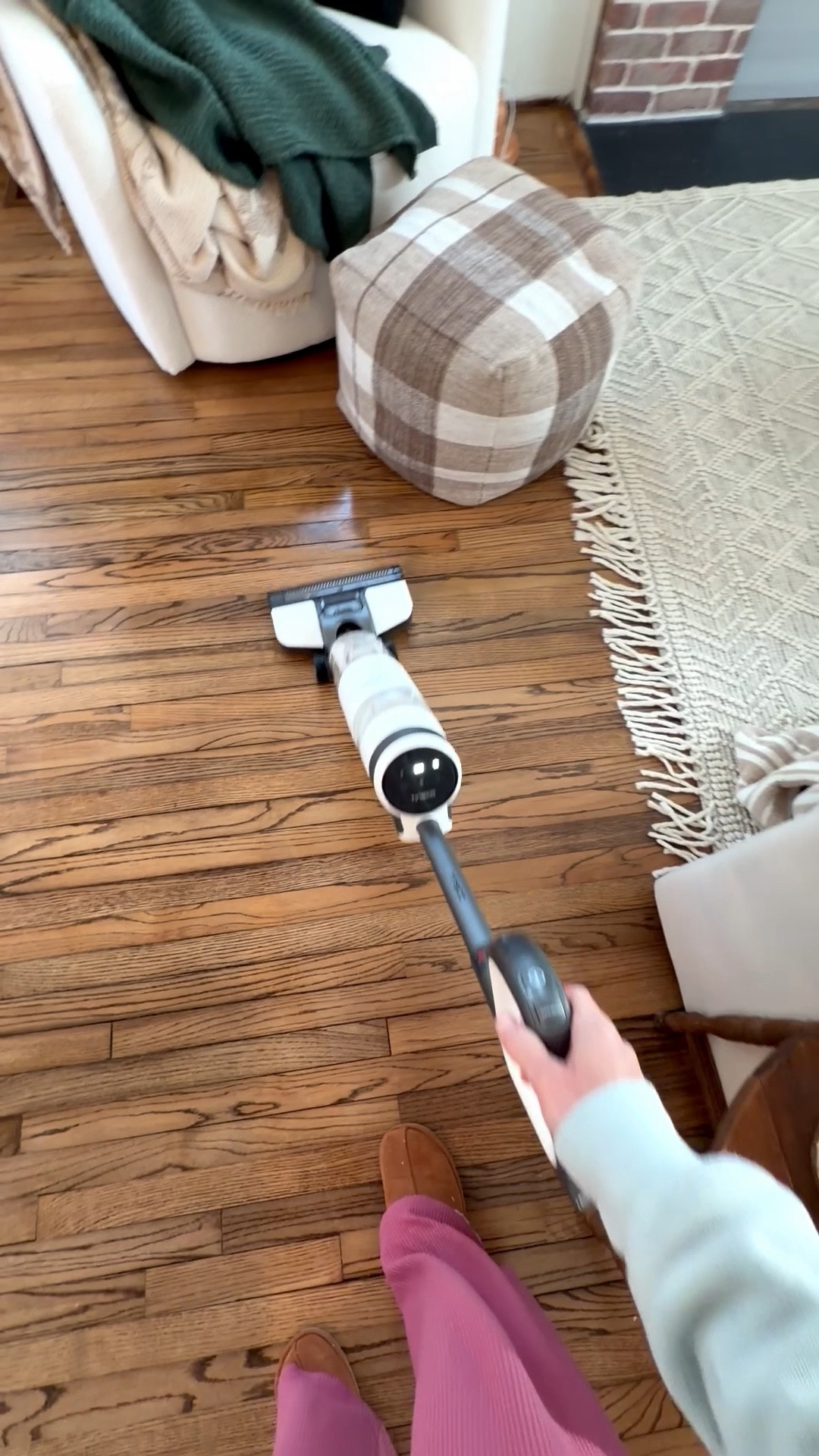 HOW have I lived this long without this in my life 🤯🤯🤯 I’ve been eyeing this for years, and finally had enough of the Swiffer. And WOW WOW WOW I’m shocked at the dust and dirt this continues to pull from my floors. It’s gross, but so satisfying! 

It’s also on sale so RUN! @Tineco @kohls 

#LTKSaleAlert #LTKstorytime #LTKHome