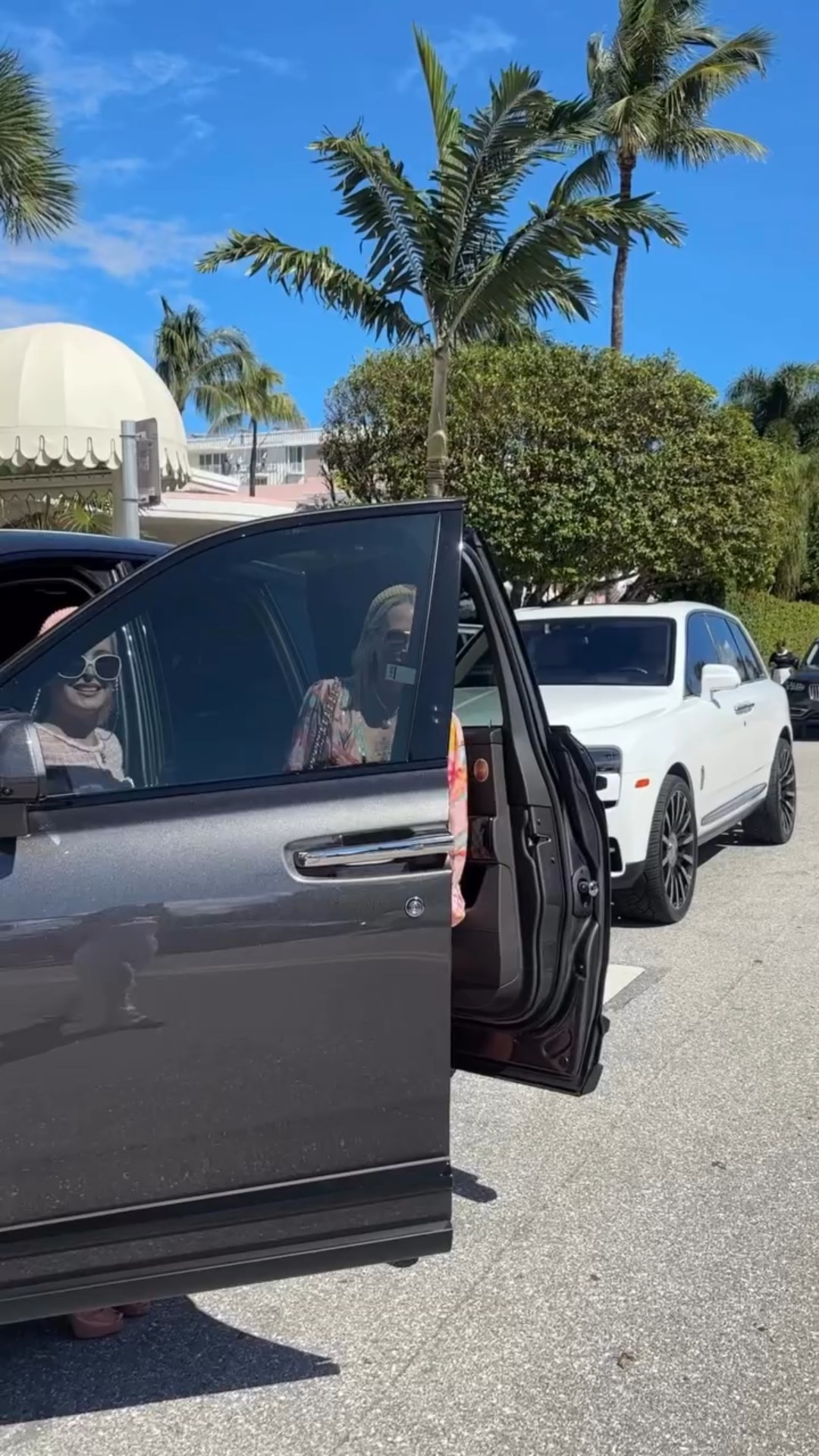 Take it from these 3 Rolls Royce ladies, @fashionphile is the go-to destination for all things pre-loved ultra-luxury 💞💞💞
.
.
#pinkpalmbeach #palmbeach #explorepage #rollsroyce #viral