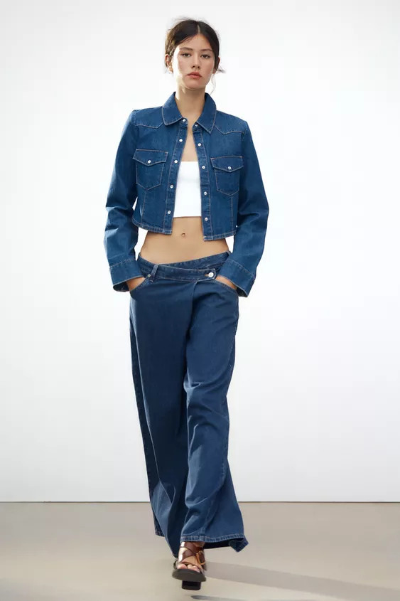 Cropped shirt with lapel collar and long sleeves with cuffs. Patch pockets on the chest. Front sn... | Zara US