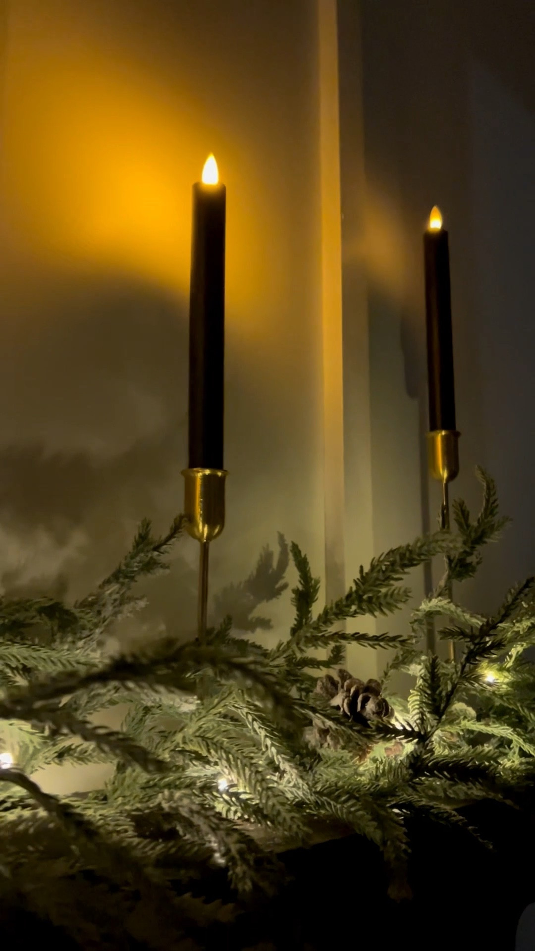 Played around with the mantle last night, everything is from Amazon. Obsessed with these battery operated candles! 

#LTKSeasonal #LTKHome