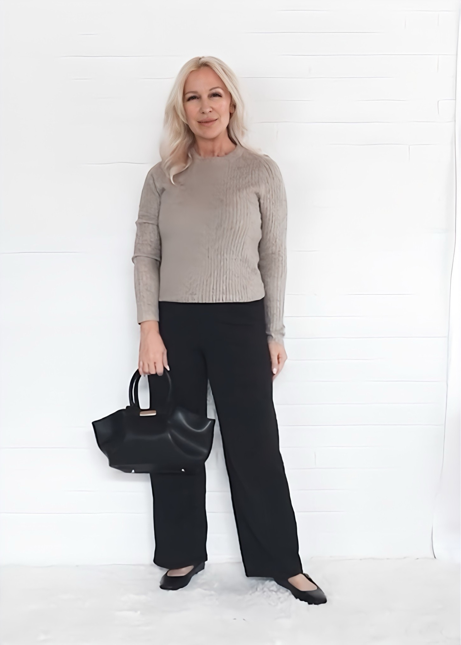 While I once thought I was too old for Abercrombie, I have learned that Abercrombie makes great sweaters. Here I have paired it with super comfortable yet elegant Amazon yoga pants.

#LTKFindsUnder50 #LTKSeasonal #LTKOver40