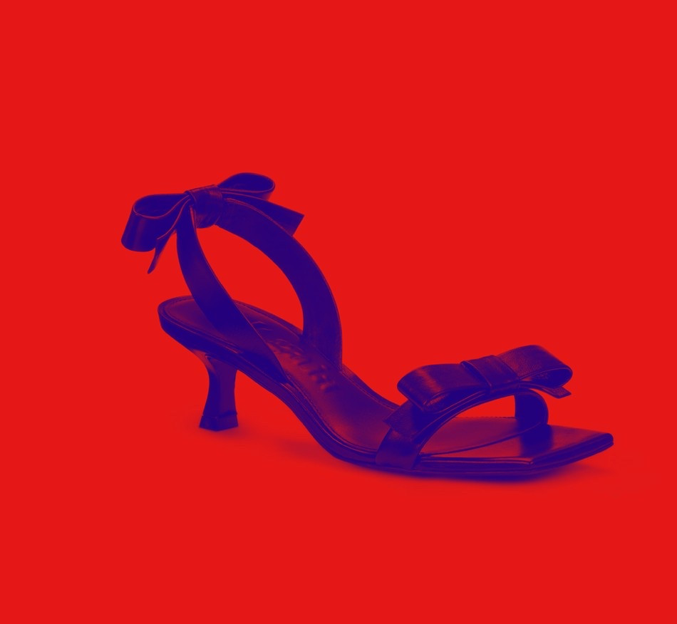 Gasp on these pretty black bow sandals in sale

#LTKSpringSale