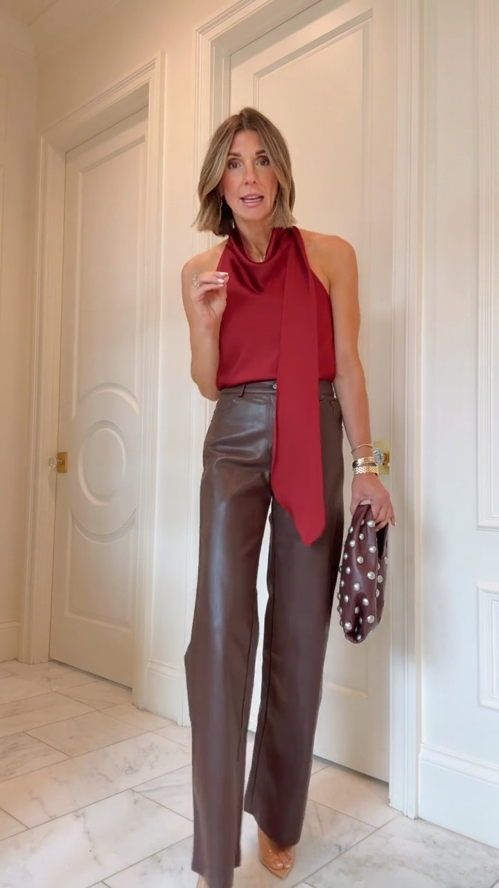 My favorite pieces from AQUA which is exclusively available at Bloomingdale's. Right now it’s Bloomingdale’s Friends & Family sale with up to 25% off!

Bloomingdale’s offers in-store or virtual stylist appointments! Free to book and so helpful for finding pieces that really work for you and your wardrobe. @bloomingdales @aquabrandofficial #bloomiespartner #ad