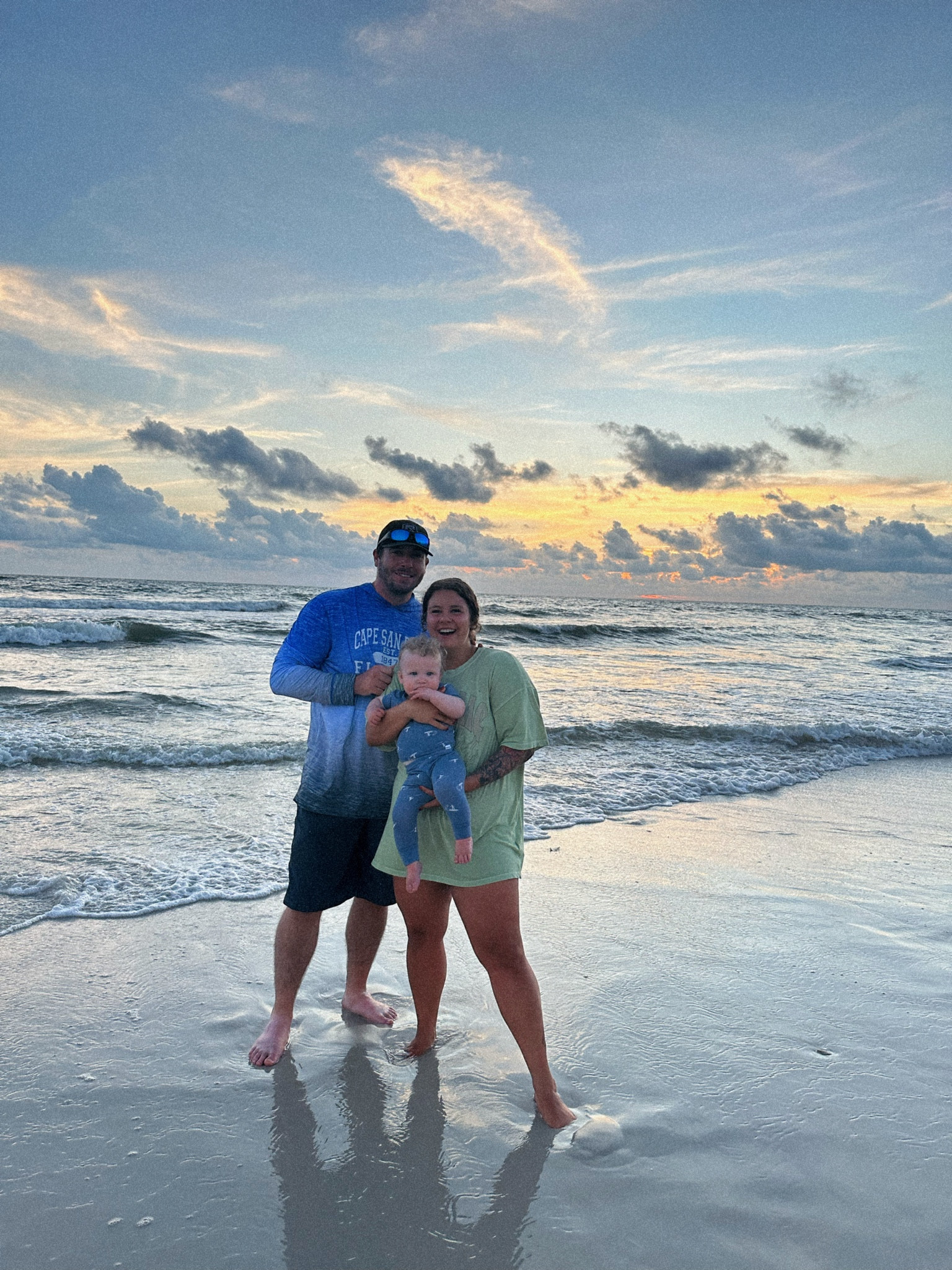 Give me an oversized graphic at the beach any day! 

#LTKMidsize #LTKSeasonal #LTKSaleAlert