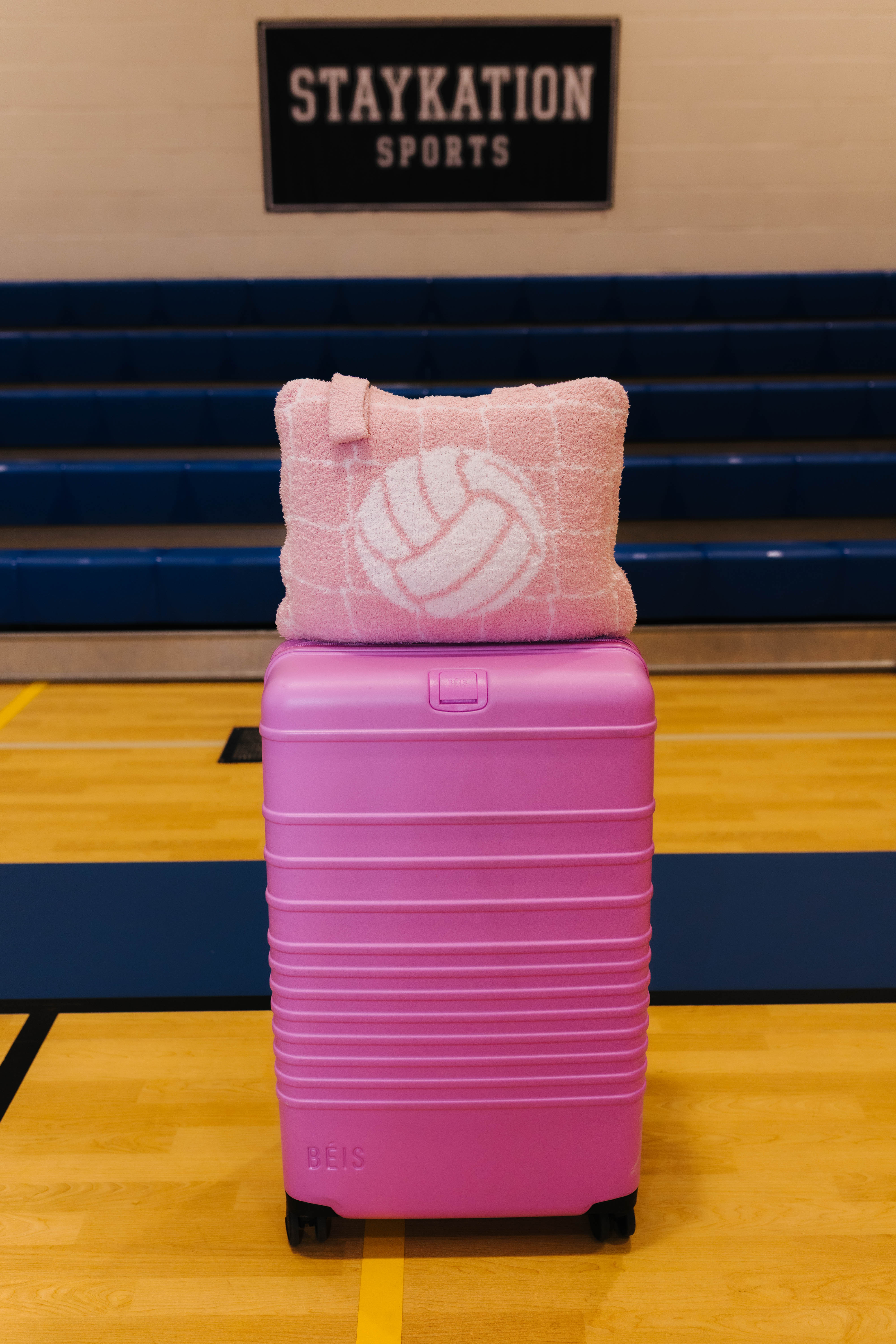 Volleyball Quillow 50x60 | Staykation