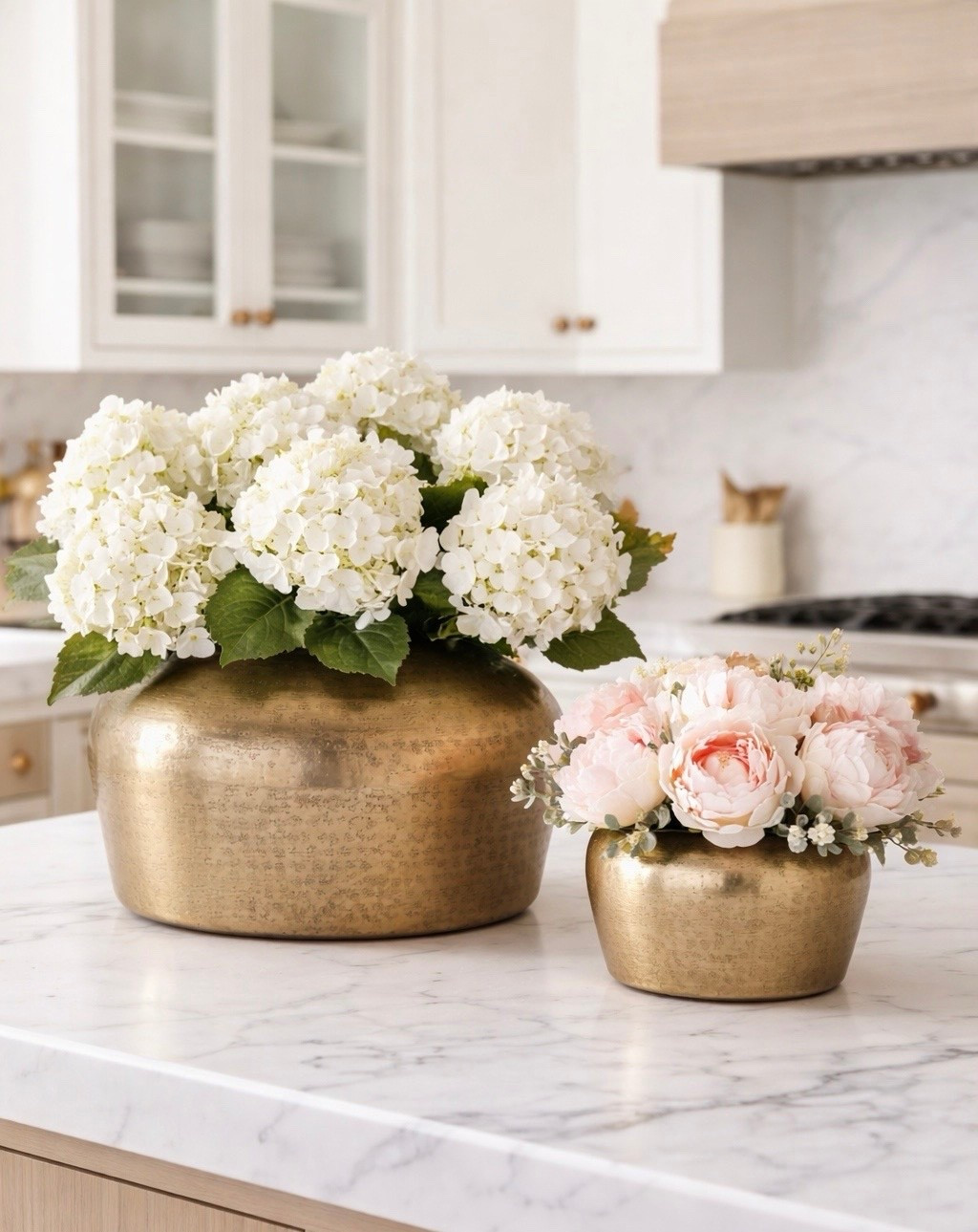 The popular gold vase is back in stock in the smaller size. The large did sell out

#LTKSaleAlert #LTKHome #LTKSeasonal