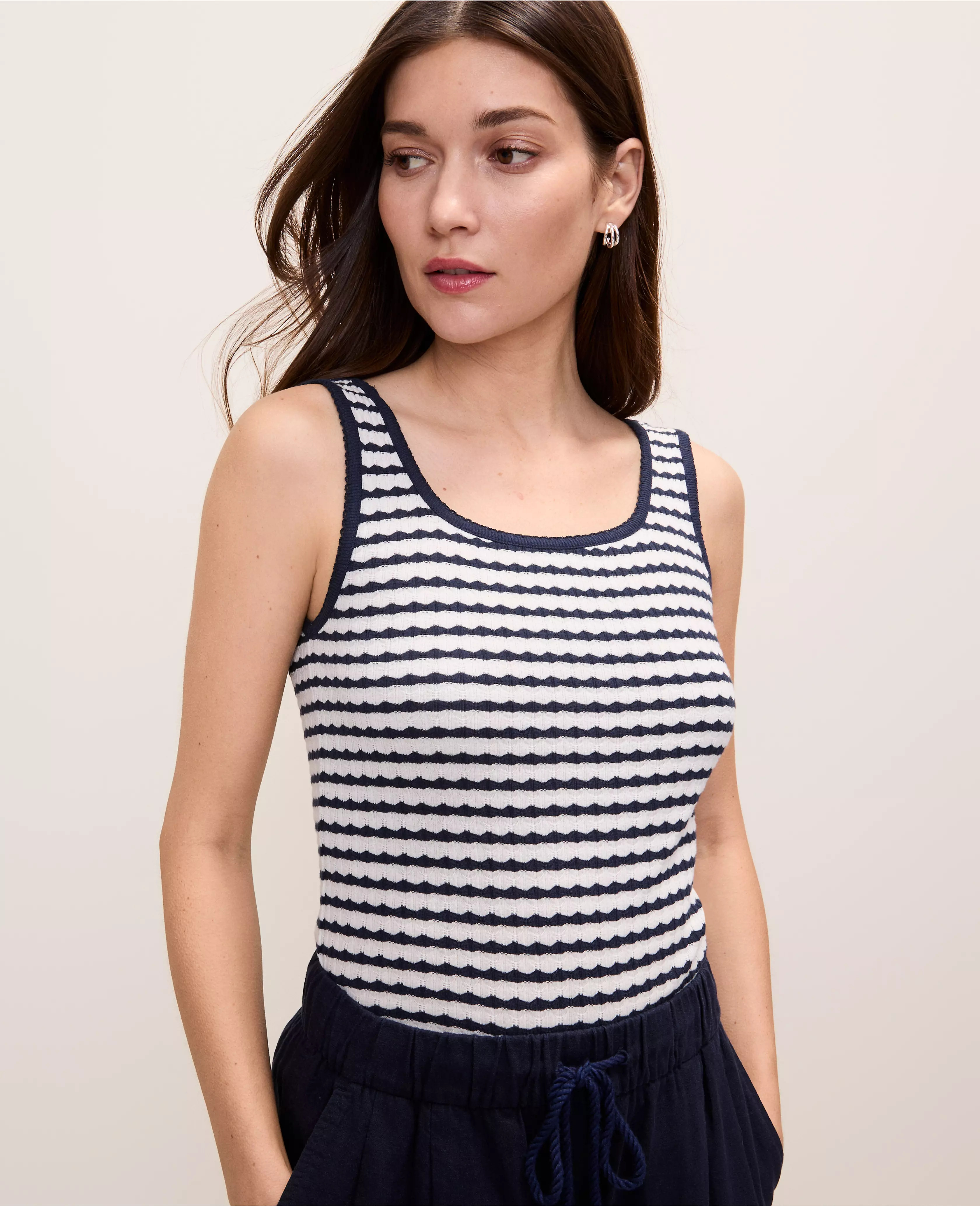 COLOR  Deep Navy/White
                
            

            
                
             ... | Ann Taylor
