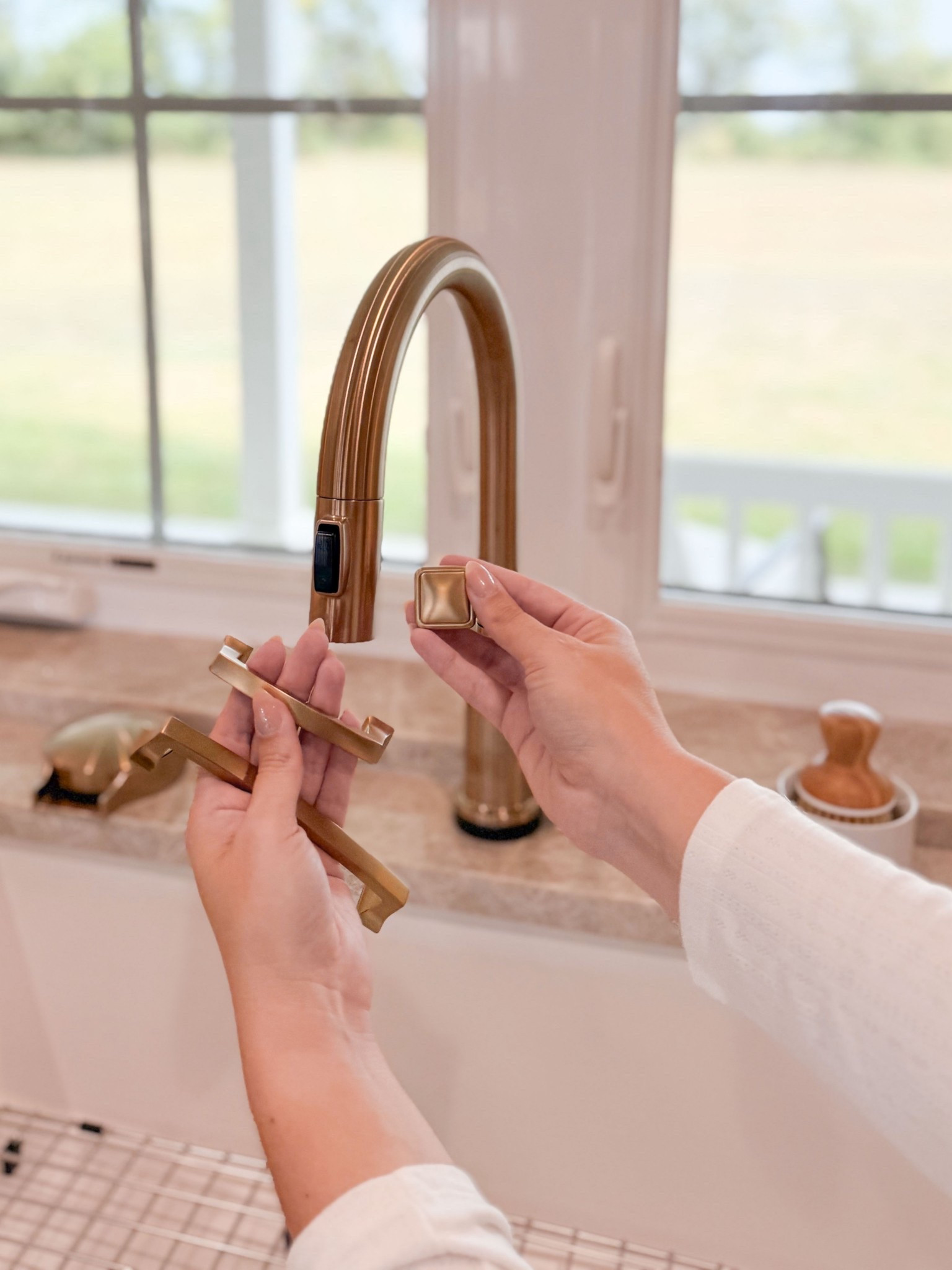 Finding hardware that actually matches Delta Champagne Bronze is a tall ask — and finding hardware that actually looks good is too. I was so happy to find these pulls and knobs that do both! 

Clean, modern, timeless, and a perfect match?… I’m obsessed. They came in under budget, too 🙌🏻#LTKFamily

#LTKFindsUnder50 #LTKHome
