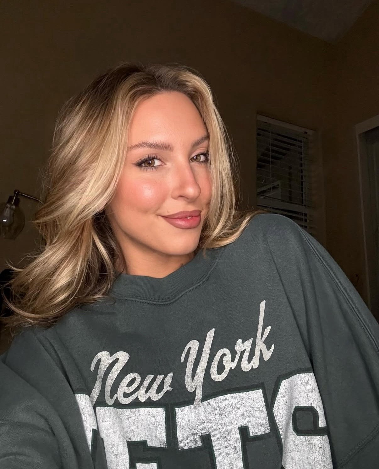 #ltk, #ltkunder, #ltkfashion, #liketoknowit, #ootd, #liketkit, #ltkstyletip, #fashion, #ltkhome, #fallfashion, influencer, blogger, styleinspo, streetstyleinspo, affordablefashion, targetstyle, amazonfashion, styleblogger, fashionblogger, ltkunder100, ltkunder50
Abercrombie, Aritzia, Zara, H&M, Mango, Free People, Revolve, Princess Polly, Urban Outfitters, Skims, Lululemon, Anthropologie, Nordstrom, Amazon Fashion, Express, Steve Madden, Nike, Adidas, Target Style, American Eagle, Hollister, Levi’s, Madewell, UGG, Coach, Michael Kors, Tory Burch, Sephora, Ulta Beauty, back to school outfit, college outfit, date night outfit, dinner outfit, wedding guest dress, teacher outfit, living room, bedding, Amazon home, Amazon basics, Halloween, polka dots, fall outfit, nfl collection sportswear, game day outfit, sporty chic, casual street style, athleisure look, oversized jersey, vintage nfl, streetwear vibes, off-duty model style, everyday glam, date night makeup, simple glam makeup, natural glow, makeup routine, clean girl makeup, soft glam, beauty essentials, trending makeup products, viral makeup, must-have foundation, blush and bronzer duo, glowy skin, light spring makeup, pastel tones, peachy blush, cool undertone lipstick, brightening concealer, neutral eyeshadow palette, makeup for fair skin, seasonal makeup looks, hazel eye makeup, blonde makeup, 

#LTKStyleTip #LTKSeasonal #LTKBeauty