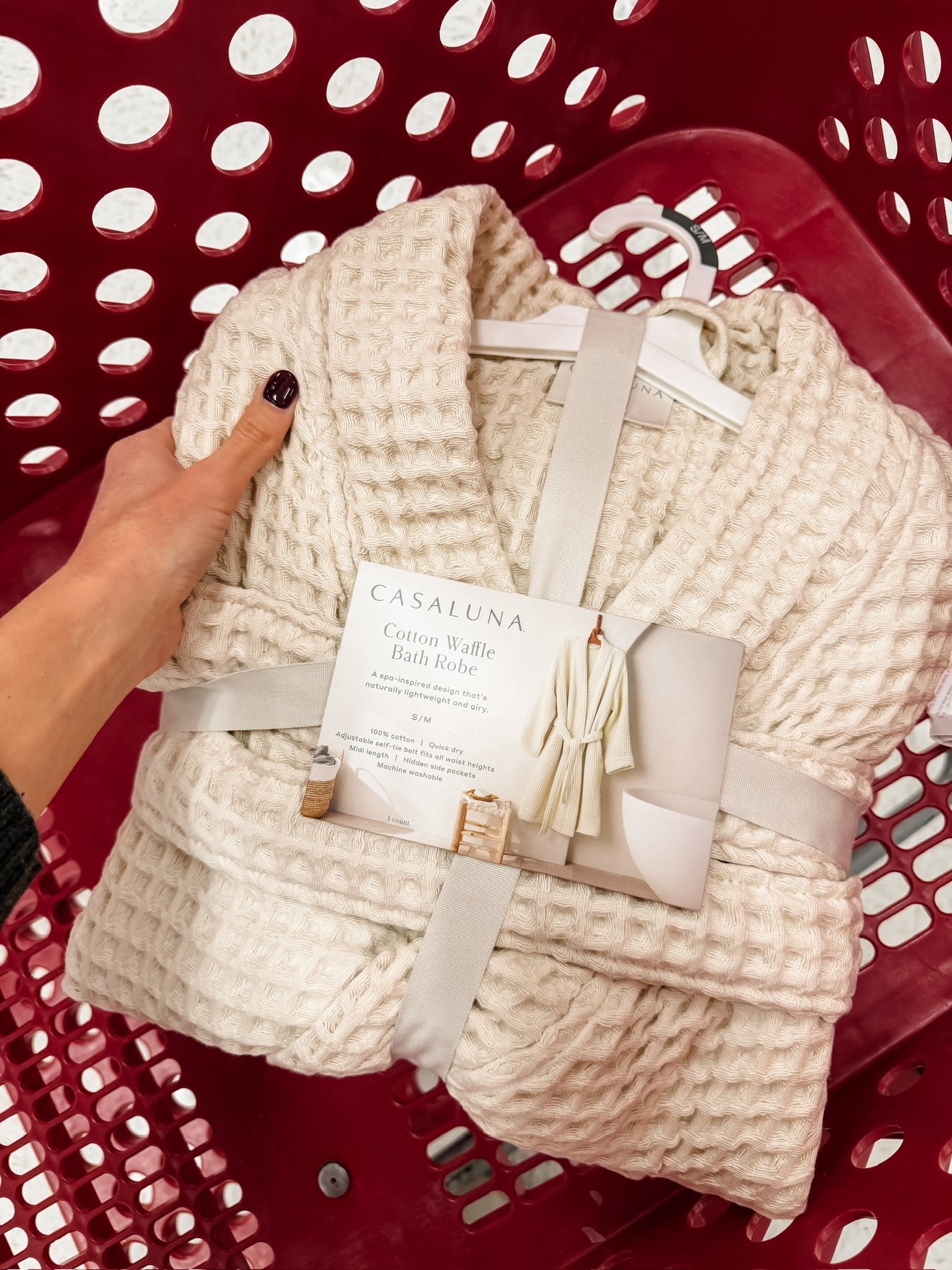 This robe is such a great Target find! 👏🏼 it’s $50 & would make a great gift for her! 

Loverly Grey, Target find, women’s robe, waffle robe, neutral robe

#LTKFindsUnder50 #LTKHoliday #LTKGiftGuide