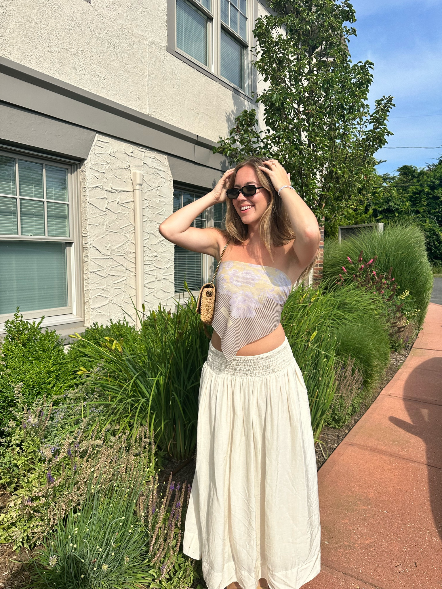 perfect low rise linen skirt 

#LTKStyleTip #LTKTravel #LTKWedding