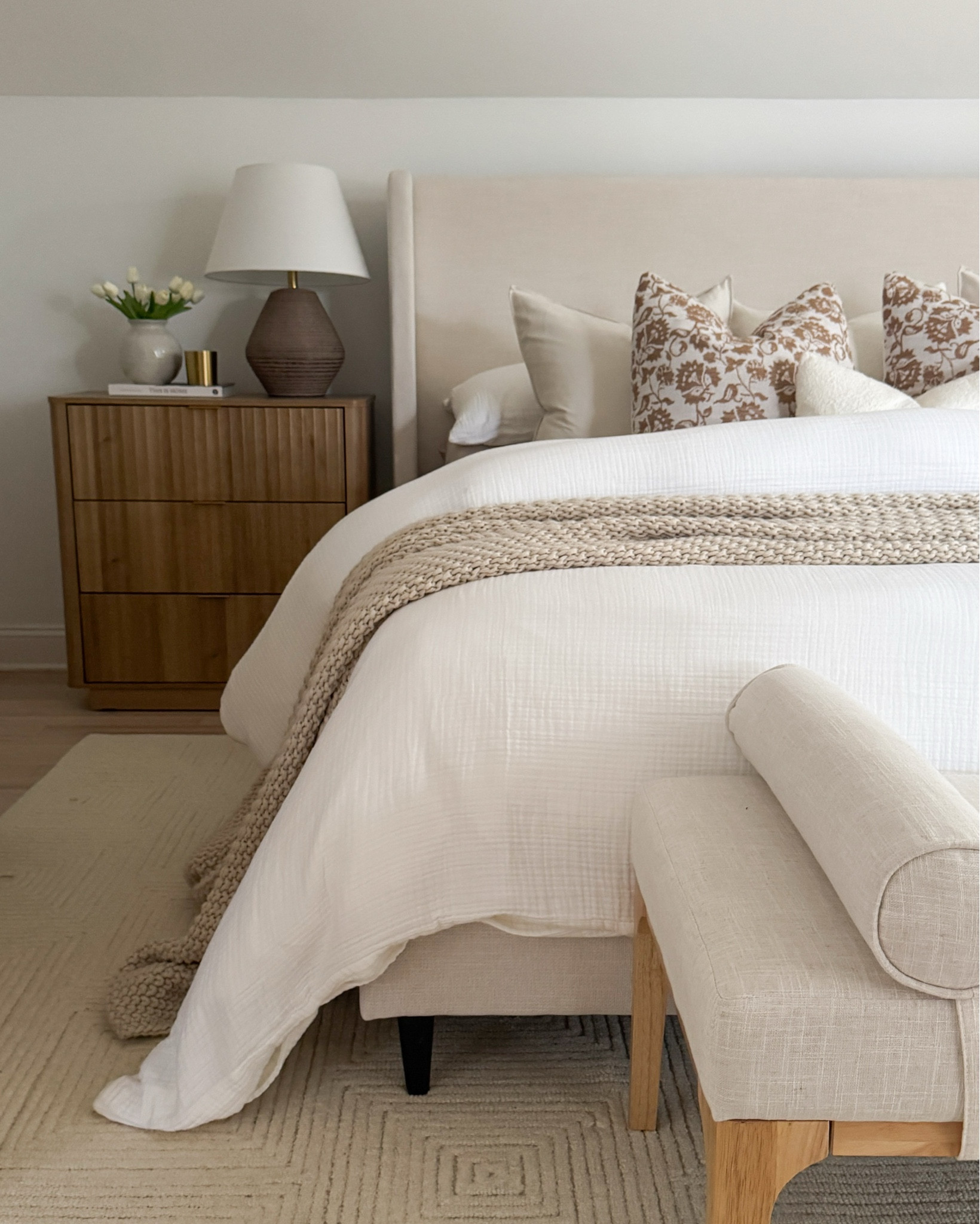 Starting the new year with a cozy bedding refresh ✨ I went for neutral, clean vibes in our bedroom and paired their organic gauze duvet set with the softest organic bamboo sheets. They’re perfect for staying warm without the night sweats, and I’m obsessed with how cozy and inviting this setup feels.

Scroll to shop 🤎 #LTKhome #LTKbedding #quincepartner 

#LTKSeasonal #LTKFindsUnder100