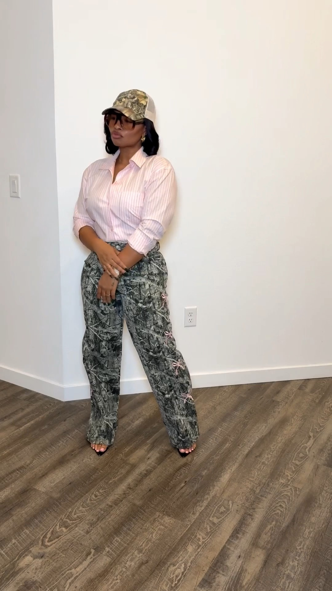 5’2 | 158 lbs | Size 8 jeans | Size M top 🤍

These wide leg jeans with stretch are a DREAM 🙌 I’m wearing a size 8 and the fit is perfection — snug in the right places with the perfect stretch denim for all-day comfort. They’re also tall girl friendly jeans 👏 I have on a 4 inch heel and they fall perfectly over the entire heel for that long, leg-lengthening look ✨ 
(Obsessed!!)

My top is a size medium oversized shirt — it runs slightly oversized, so I tied mine in the back for a more snatched, fitted silhouette. Such an easy styling trick to elevate the whole outfit!#LTKValentine

#LTKgrwm #LTKootd #LTKstorytime