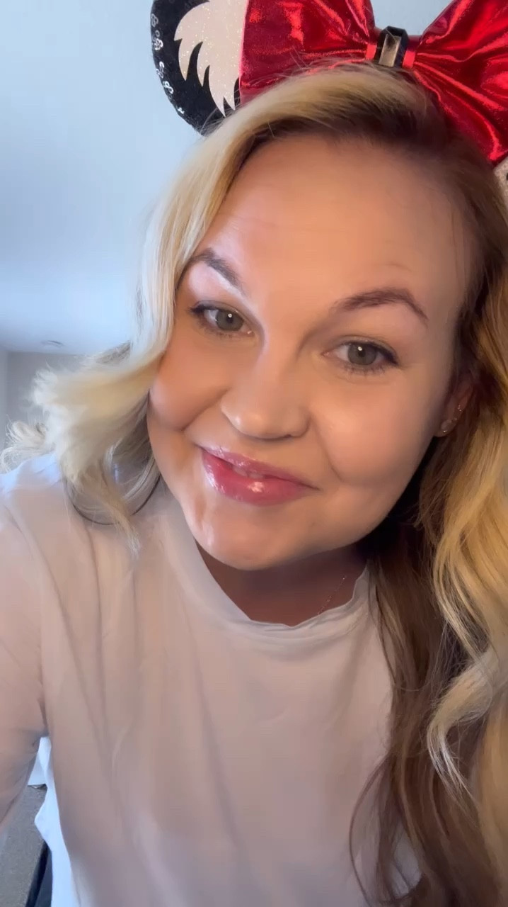 Get ready to explore Disney in outfits that are as magical as they are comfortable and affordable. Whether you're meeting your favorite characters or riding the thrilling rides, my style guide has you covered.

Size reference: 5”5 180lbs I ordered L and XL in both top and bottom and liked the L best on my body (pictured here). 

 #DisneyReady #ComfortMeetsStyle #WardrobeEssentials

#LTKtravel #LTKstyletip #LTKmidsize