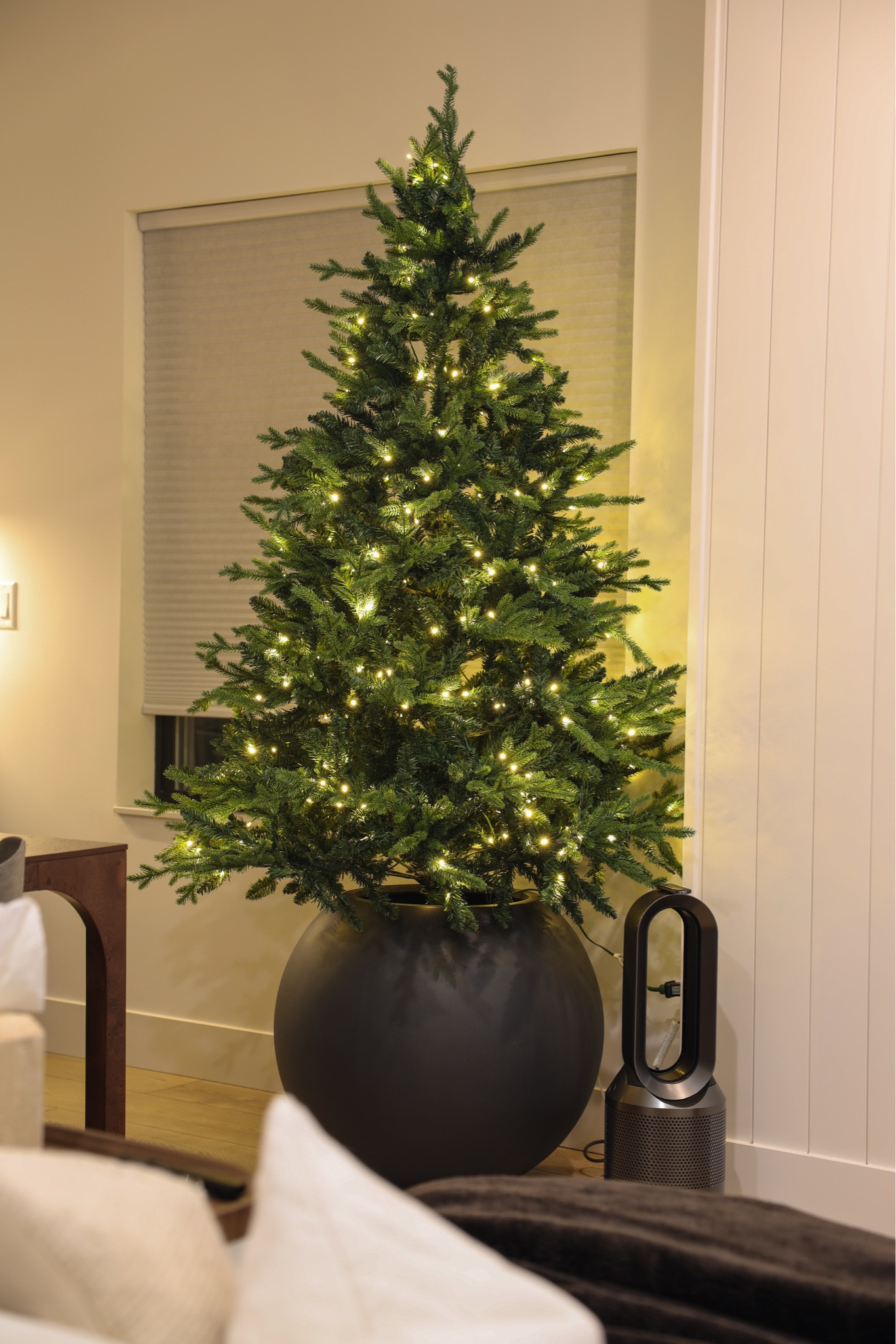 Finally feeling the Christmas spirit! The tree is up! 

#LTKHome #LTKHoliday