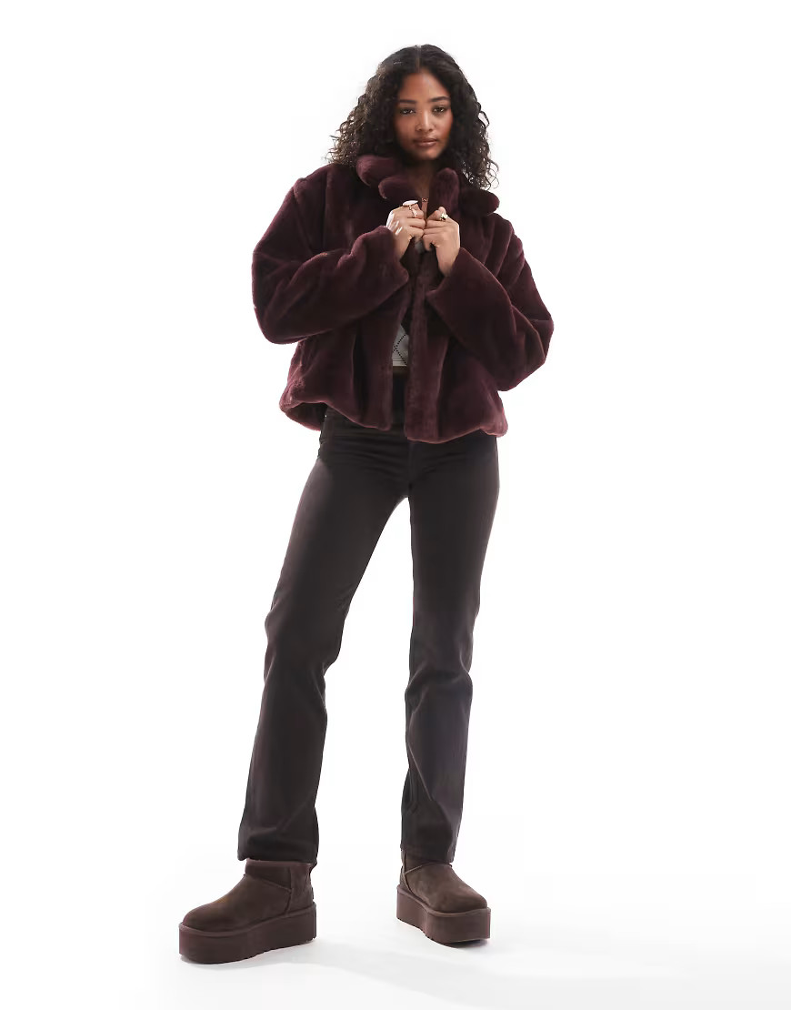 Pull&Bear boxy faux fur coat in burgundy-Red | ASOS (Global)
