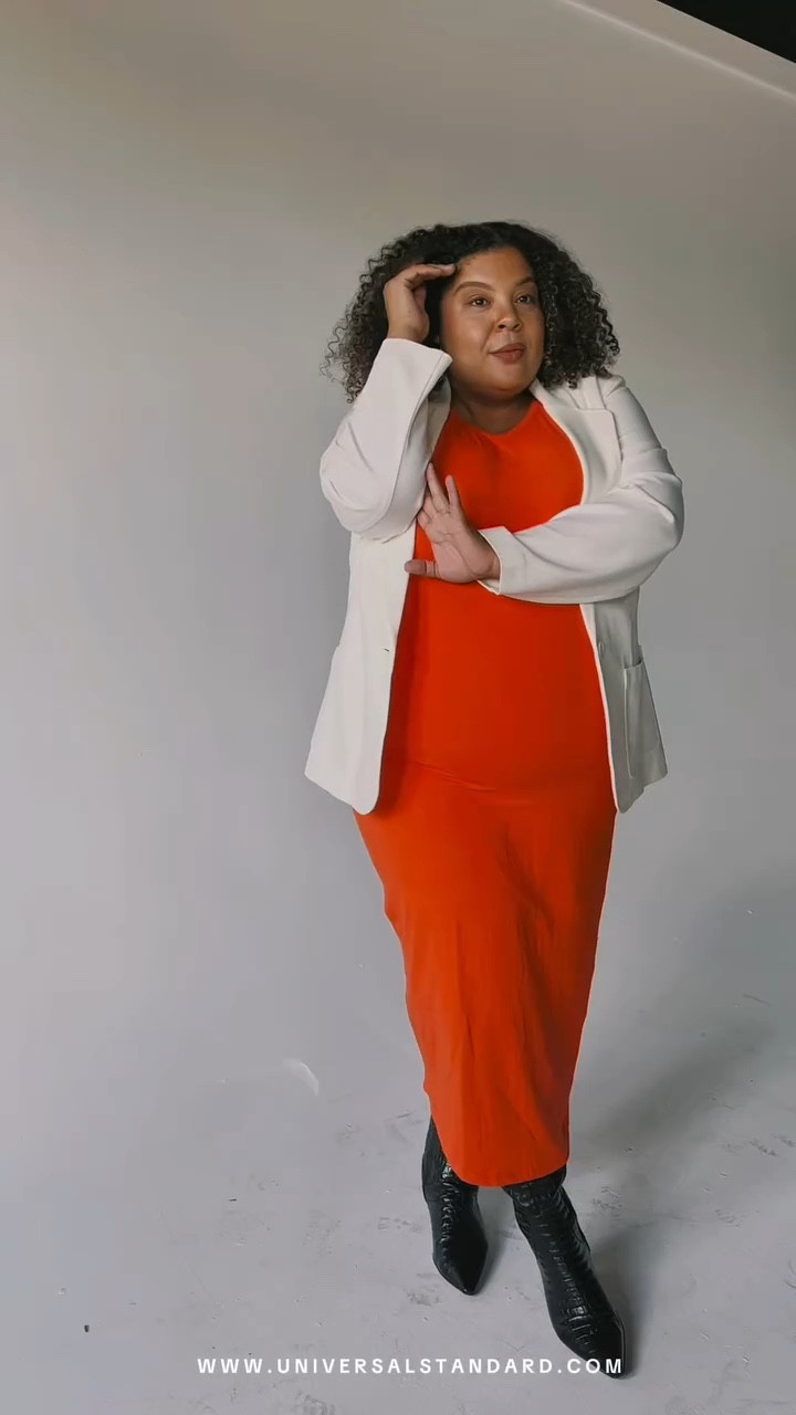 Have You Shopped the @universalstandard Surprise Me Box yet? Here is your chance! #uspartner 
.
.
.
Save an additional 10% using my code on boxes of ethical, inclusive and amazing quality clothing starting at $68 a BOX 📦 🤌🏽 each of the outfits worn in this video at @universalstandard and I couldn’t be more elated to spread the word about this phenomenal female consciously ethical and sustainable business 
.
.
.
Who wouldn’t want amazing staple fashions, at an amazing price to fit up to size 40!?! Like yes, sign me ⬆️ 
Bts first clip provided by @jacob_centeno 
Boots courtesy of @naturalizer recent launch and oh my these are incredible 📣📣
First three clips featured at @dottiewoodstudios during the @theboltmgt Content Shoot Meet Up