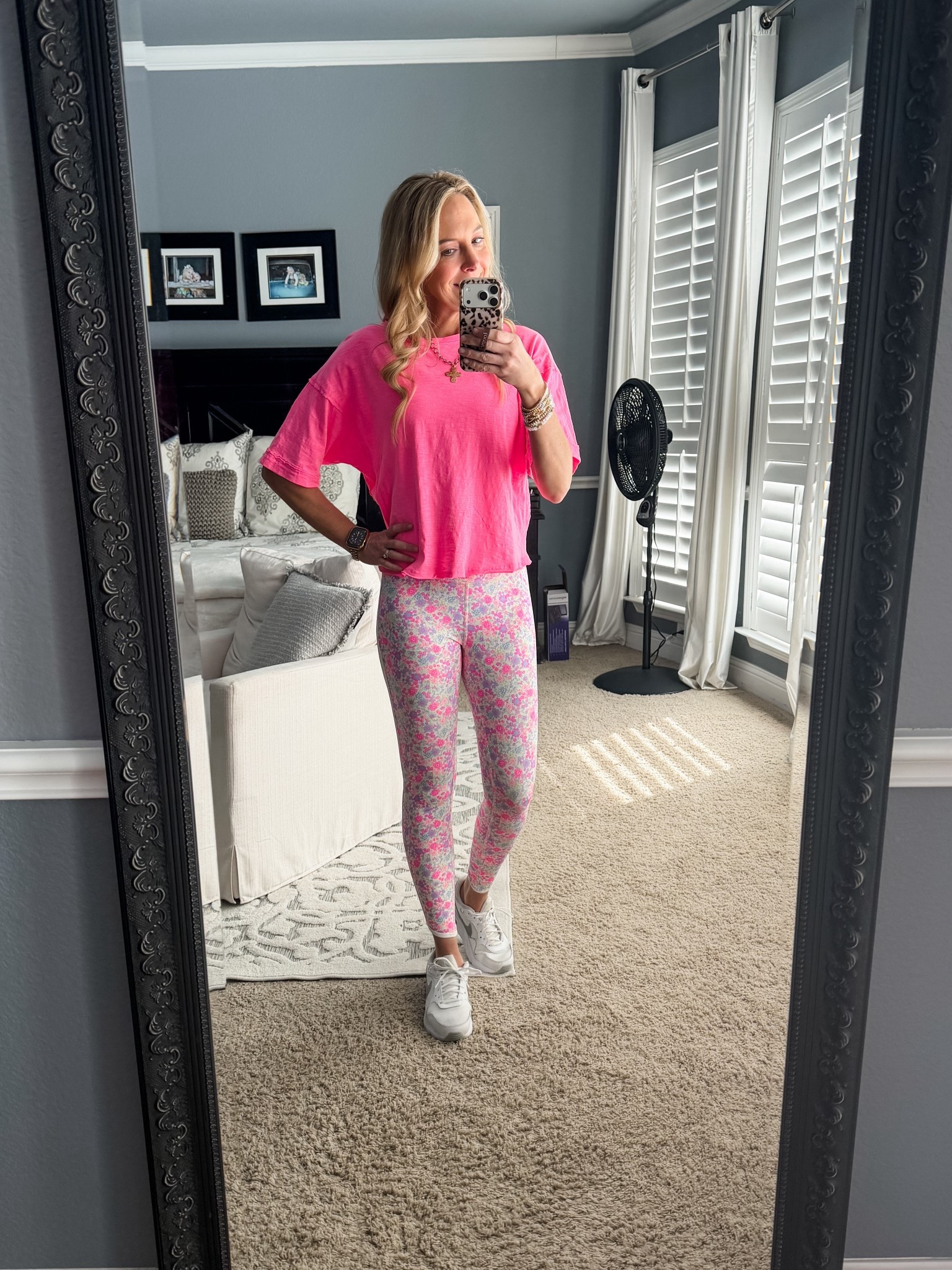 Loving this loose fit tshirt it’s lightweight and come in lots of colors. I’m also loving these adorable floral leggings. I’m wearing an XS in the leggings and a small in the top. 

@Target 



#LTKootd #LTKmomlife #LTKActive